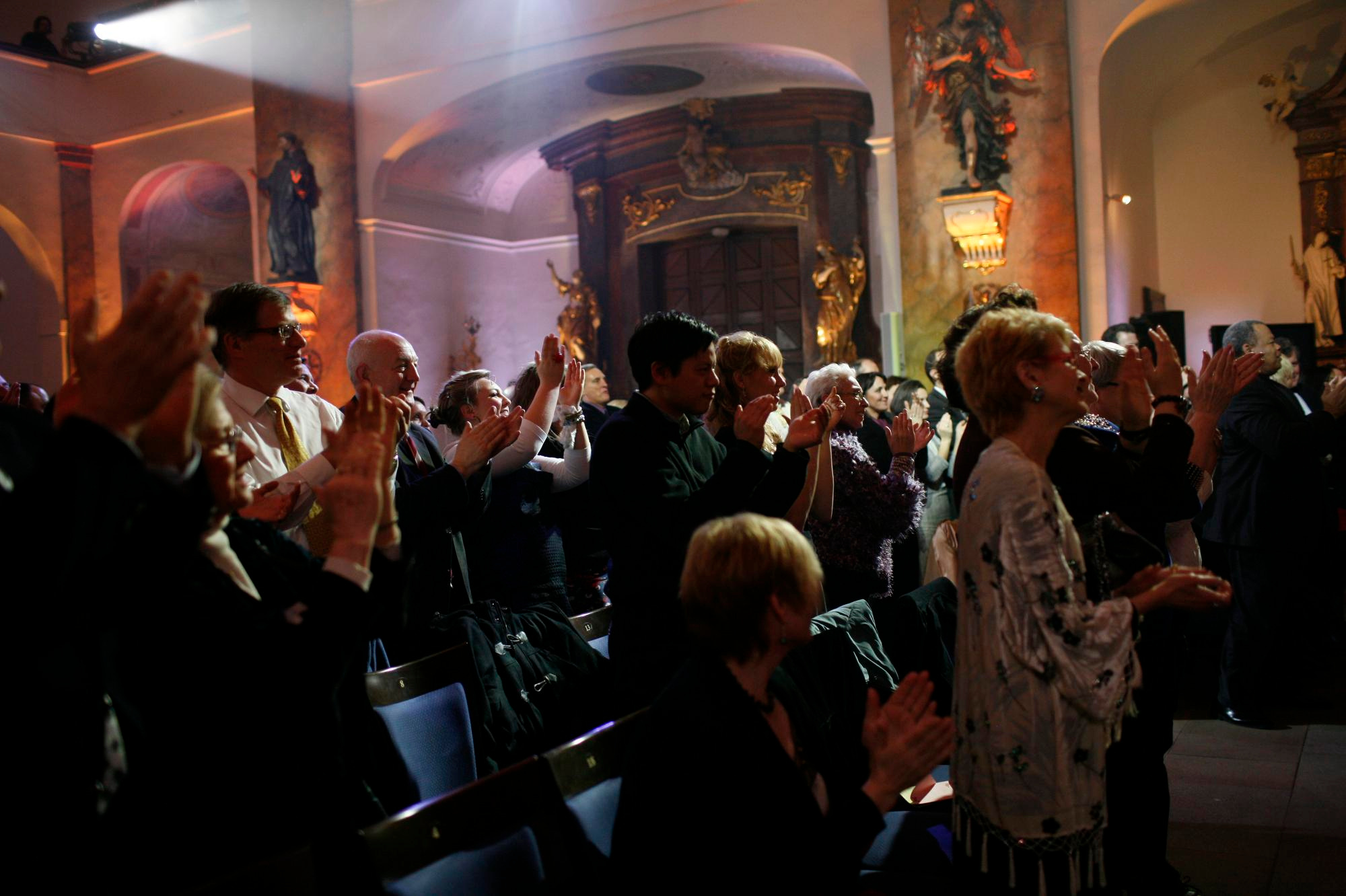 Hallelujah Broadway — television production