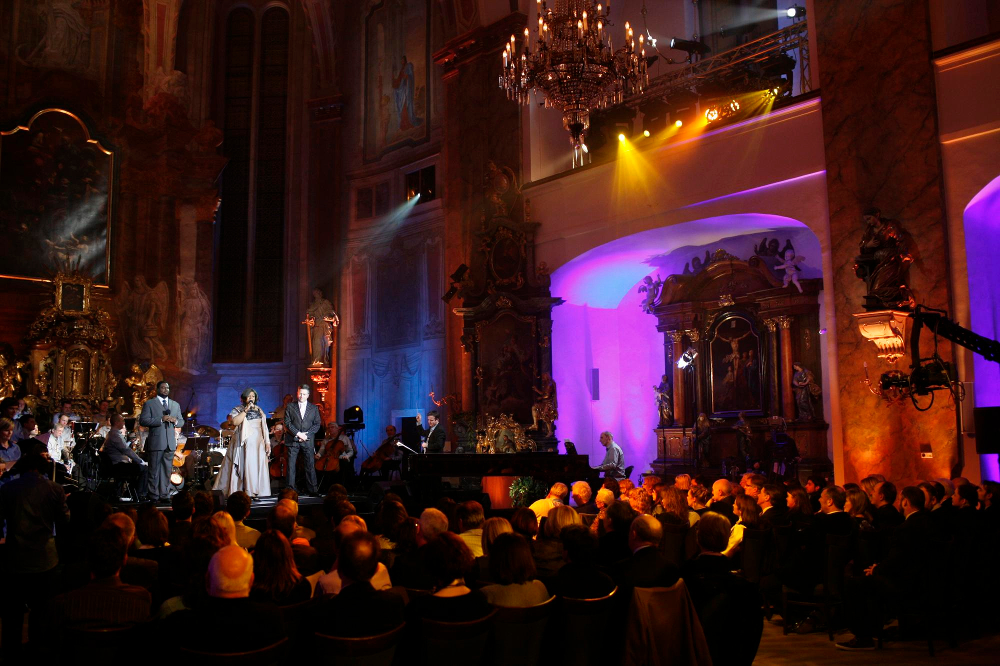 Hallelujah Broadway — television production