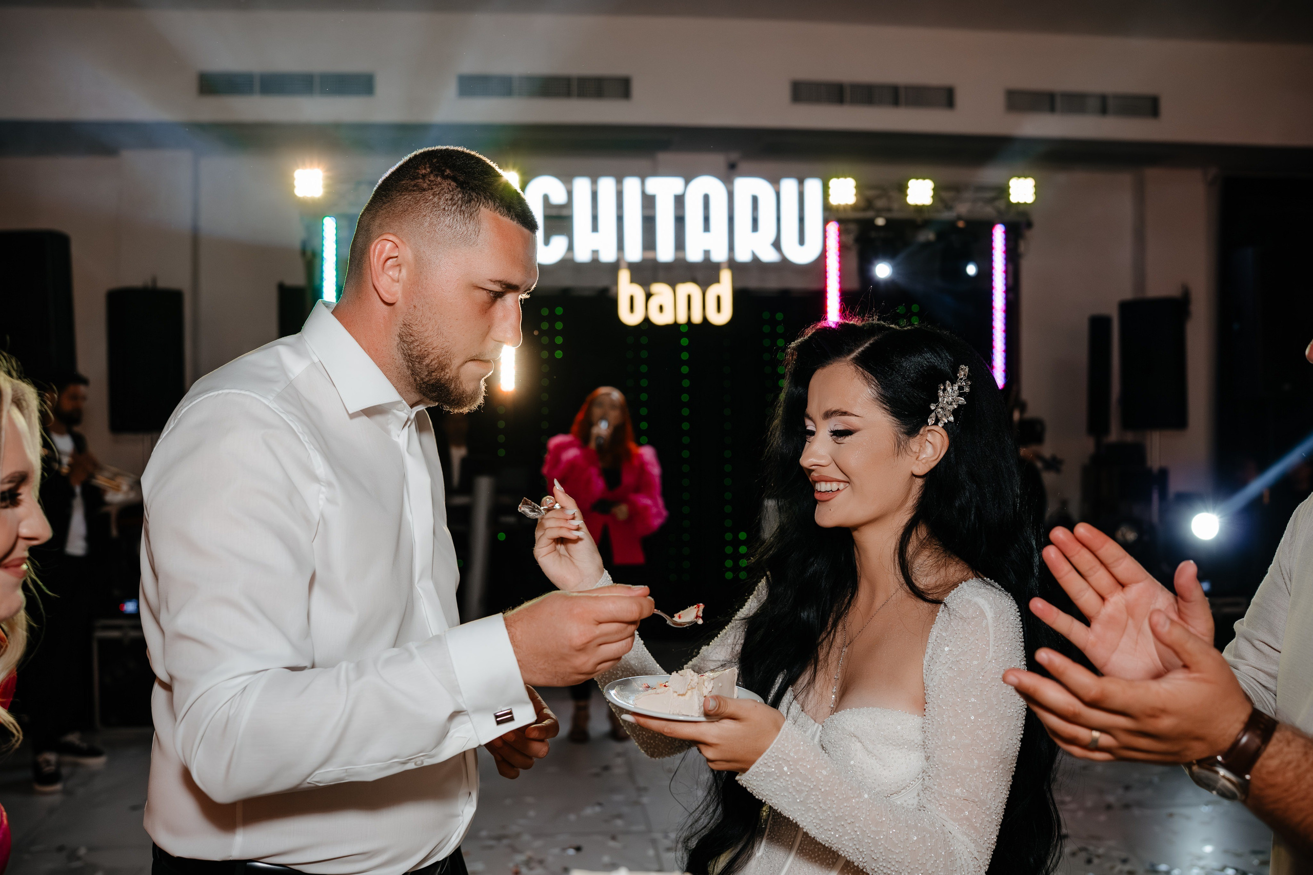 Catalina & Remus. Raw Studio. Fotograful tau de nunta!