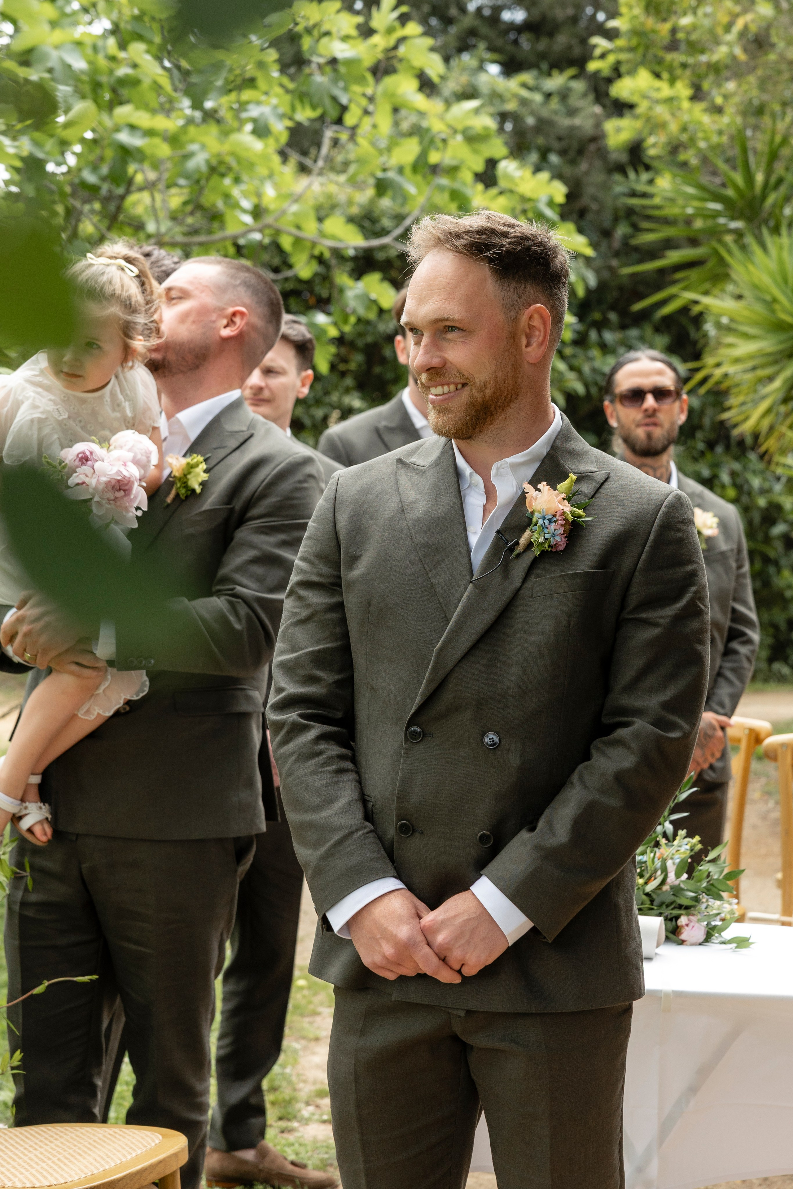 Vineyard Château Wedding in Occitanie — Puits Es Pratx. Eugénie Smirnova — Wedding & Elopement Photographer in Southwest France