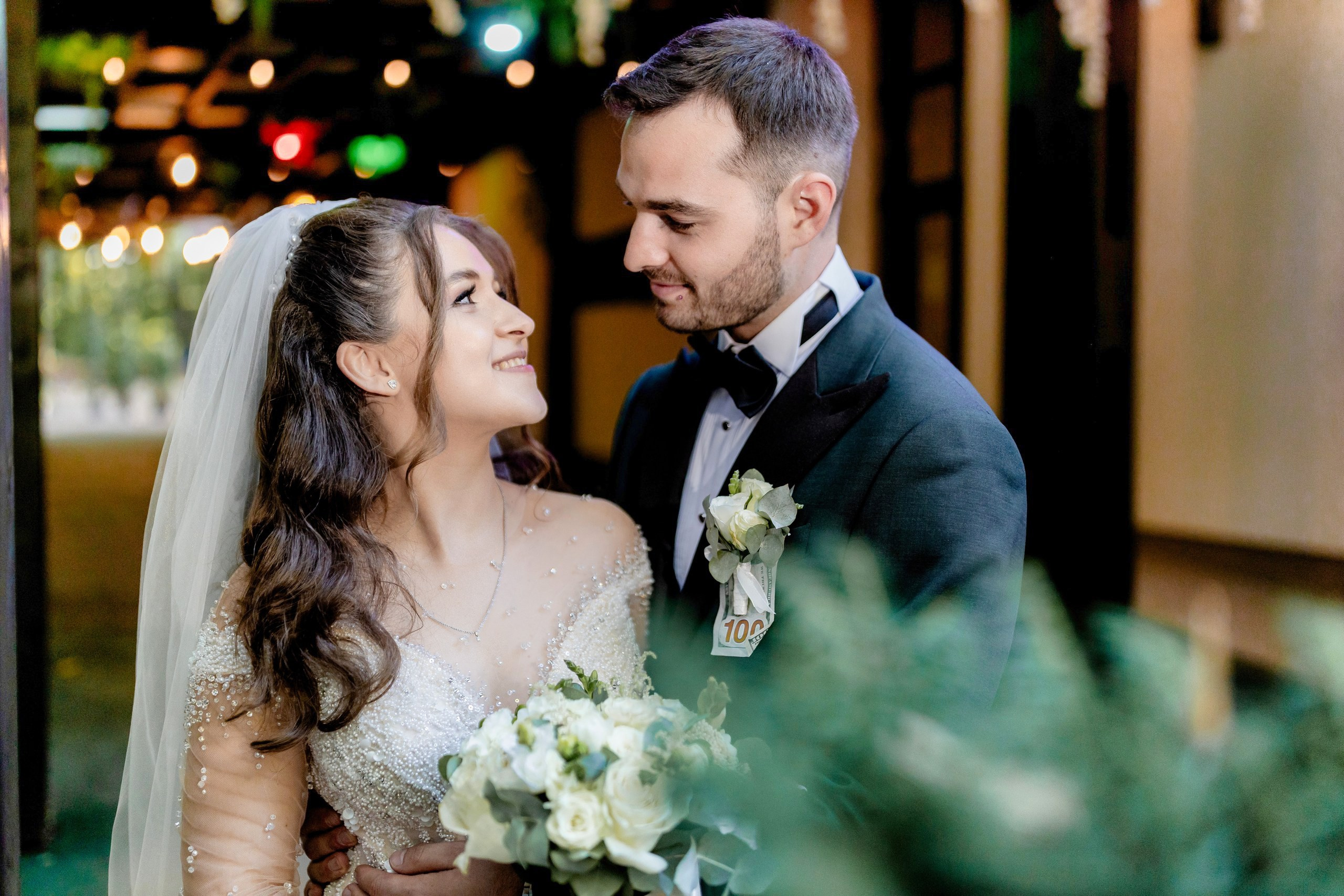 - nunta--fotograf-profesionist-botosani - fotografie-nunta-romantica - imagini-nunta-in-natura-alin-chirila-fotograf - fotografii-cuplu-indragostit-nunta-botosani - sedinta-foto-miri-andrei-iustina-alinofotostudio - amintiri-din-nunta-realizate-de-fotograf-profesionist - povestea-nuntii-andrei-si-iustina-in-imagini-alinofotostudio-fotograf evenimente- evenimente Botoșani -fotograf Suceava - fotograf Iași- servicii foto. servicii foto Botoșani. servicii foto video Botoșani. fotograf nunta. fotograf evenimente. fotograf nunta Botoșani. Alin chirila. Alin chirila fotograf. Alinofotostudio.- servicii foto. servicii foto Botoșani. servicii foto video Botoșani. fotograf nunta. fotograf evenimente. fotograf nunta Botoșani. Alin chirila. Alin chirila fotograf. Alinofotostudio.fotograf stare civilă,poze stare civilă,album foto stare civilă,servicii foto suceava,fotograf evenimente suceava,fotograf nuntă suceava,poze cununie civilă,ședință foto stare civilă,sesiune foto suceava,fotograf profesionist suceava,fotograf botosani,stare civila botosani,alinofotostudio,alin chirila fotograf.servicii foto. servicii foto Botoșani. servicii foto video Botoșani. fotograf nunta. fotograf evenimente. fotograf nunta Botoșani. Alin chirila. Alin chirila fotograf. Alinofotostudio.fotograf stare civilă,poze stare civilă,album foto stare civilă,servicii foto suceava,fotograf evenimente suceava,fotograf nuntă suceava,poze cununie civilă,ședință foto stare civilă,sesiune foto suceava,fotograf profesionist suceava,fotograf botosani,stare civila povestitor prin fotografiebotosani,alinofotostudio,alin chirila fotograf,servicii foto. servicii foto Botoșani. servicii foto video Botoșani. fotograf nunta. fotograf evenimente. fotograf nunta Botoșani. Alin chirila. Alin chirila fotograf. Alinofotostudio.fotograf stare civilă,poze stare civilă,album foto stare civilă,servicii foto suceava,fotograf evenimente suceava,fotograf nuntă suceava,poze cununie civilă,ședință foto stare civilă,sesiune foto suceava,fotograf profesionist suceava,fotograf botosani,stare civila botosani,alinofotostudio,alin chirila fotograf,cununie religioasă botoșani,andreea și neculai,capela militară botoșani,foto conacul zăicești,fotograf nuntă botoșani,fotograf cununie religioasă,foto evenimente botoșani,poze cununie capela militară,ședință foto zăicești,fotograf profesionist botoșaniMire și mireasă – Sergiu & Liliana – ziua nunții, 2024 - Emoții în ziua nunții – Sergiu și Liliana - Dansul mirilor – fotografie artistică nuntă 2024 - Sedinta foto romantică în natură – Sergiu & Liliana - Rochia de mireasă și detalii de nuntă elegan-Album de cununie civilă Florin și Anda – Fotografii profesionale realizate de Alin Chirilă în Botoșani -fotograf prin fotografie-Ședință foto Trash the Dress pe muntele Rarău cu Iulian și Iuliana – fotografie de cuplu, natură montană, emoție autentică surprinsă de Alin Chirilă, povestitor prin fotografie.- "Iulian și Iuliana pe crestele Rarăului – fotografie Trash the Dress în natură" - "Cuplu îmbrățișat la apus pe muntele Rarău – ședință foto după nuntă" - "Rochie de mireasă în vânt pe munte – Trash the Dress Rarău-1. Iulian și Iuliana pe muntele Rarău – ședință foto Trash the Dress în natură, cu peisaj montan spectaculos 2. Cuplu în îmbrățișare pe Rarău – emoție autentică surprinsă după nuntă 3. Rochie de mireasă în bătaia vântului – fotografie artistică Trash the Dress în munți 4. Mire și mireasă privind spre orizont – dragoste și libertate pe muntele Rarău 5. Iuliana zâmbind în rochia de mireasă – portret în natură, Trash the Dress 6. Iulian ținându-și mireasa de mână – ședință foto romantică pe munte 7. Detaliu cu rochia pe stâncă – estetică naturală Trash the Dress Rarău 8. Cuplu în mers pe poteca Rarăului – fotografie simbolică de după nuntă 9. Apus de soare pe Rarău în spatele mirilor – imagine de poveste Trash the Dress 10. Iulian și Iuliana râzând împreună – momente autentice surprinse de Alin Chirilă, povestitor prin fotografie