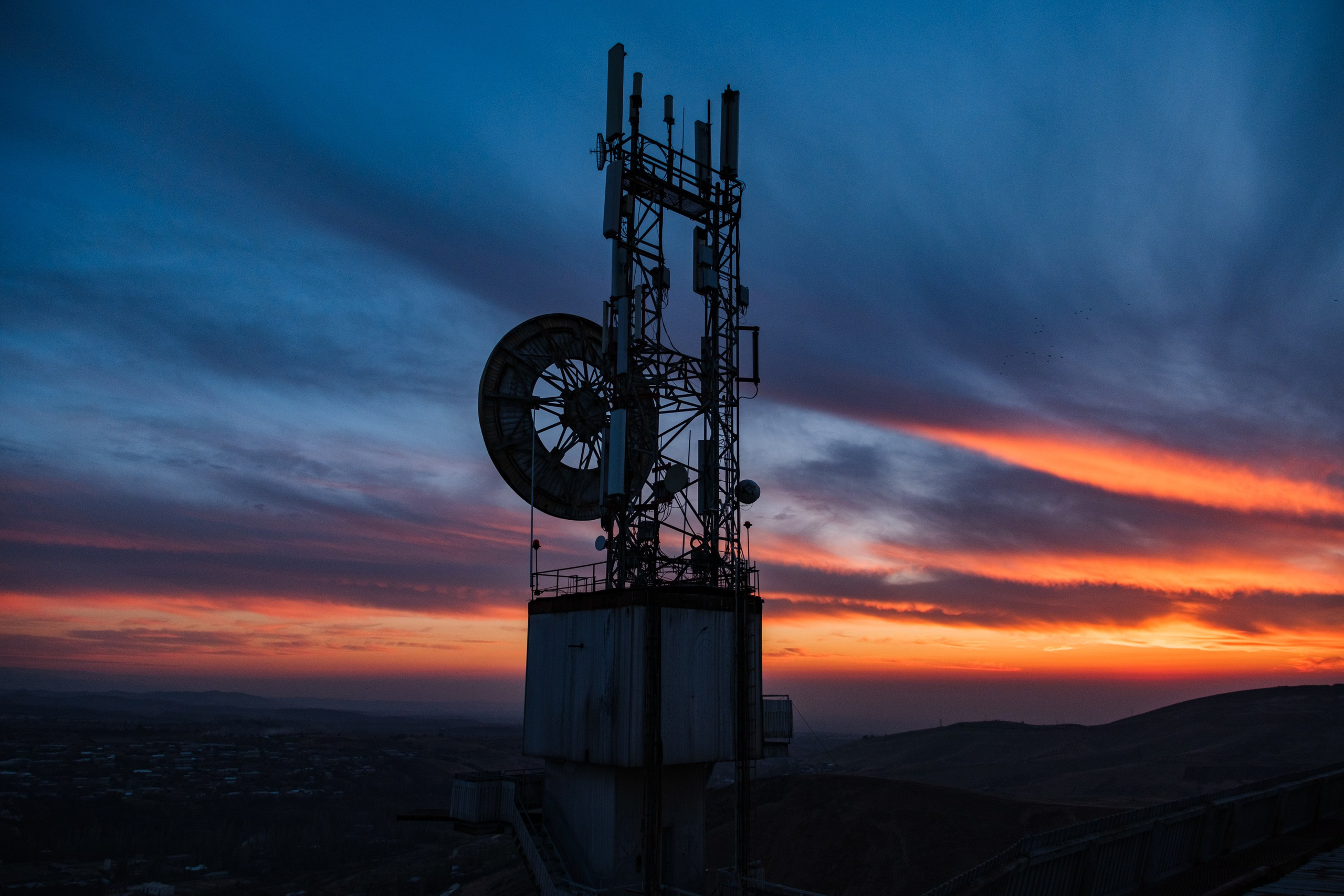 Обзор на объектив 16-300мм Sigma. Личные впечатления и опыт использования. Фотограф Григорий Кравец