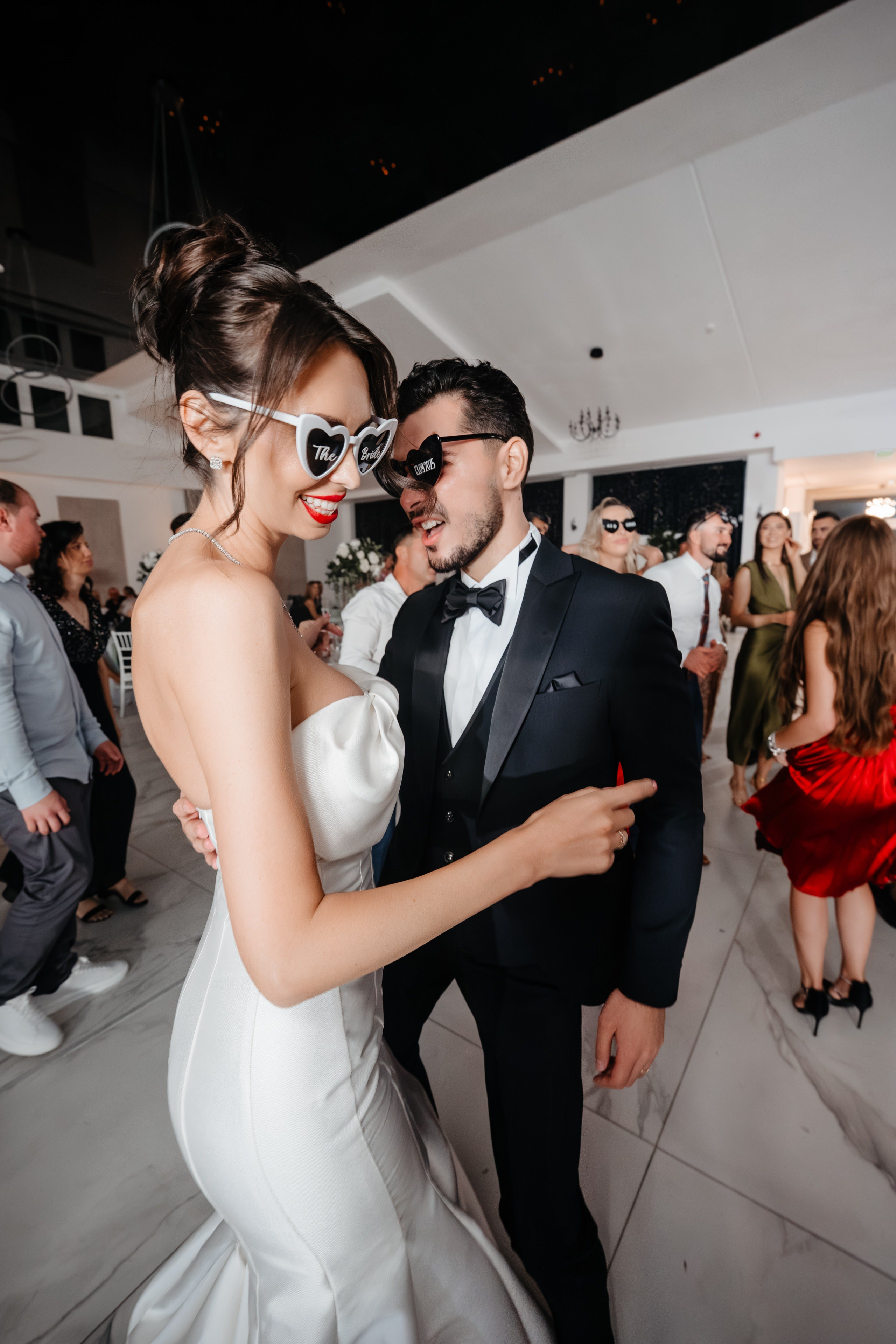 Povestea de nuntă a lui Anca și Dragoș în Bacău | Fotografie de Eveniment. Raw Studio. Fotograful tau de nunta!