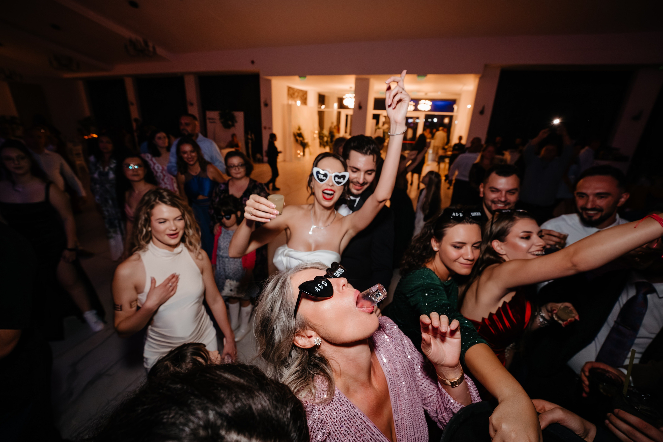 Povestea de nuntă a lui Anca și Dragoș în Bacău | Fotografie de Eveniment. Raw Studio. Fotograful tau de nunta!