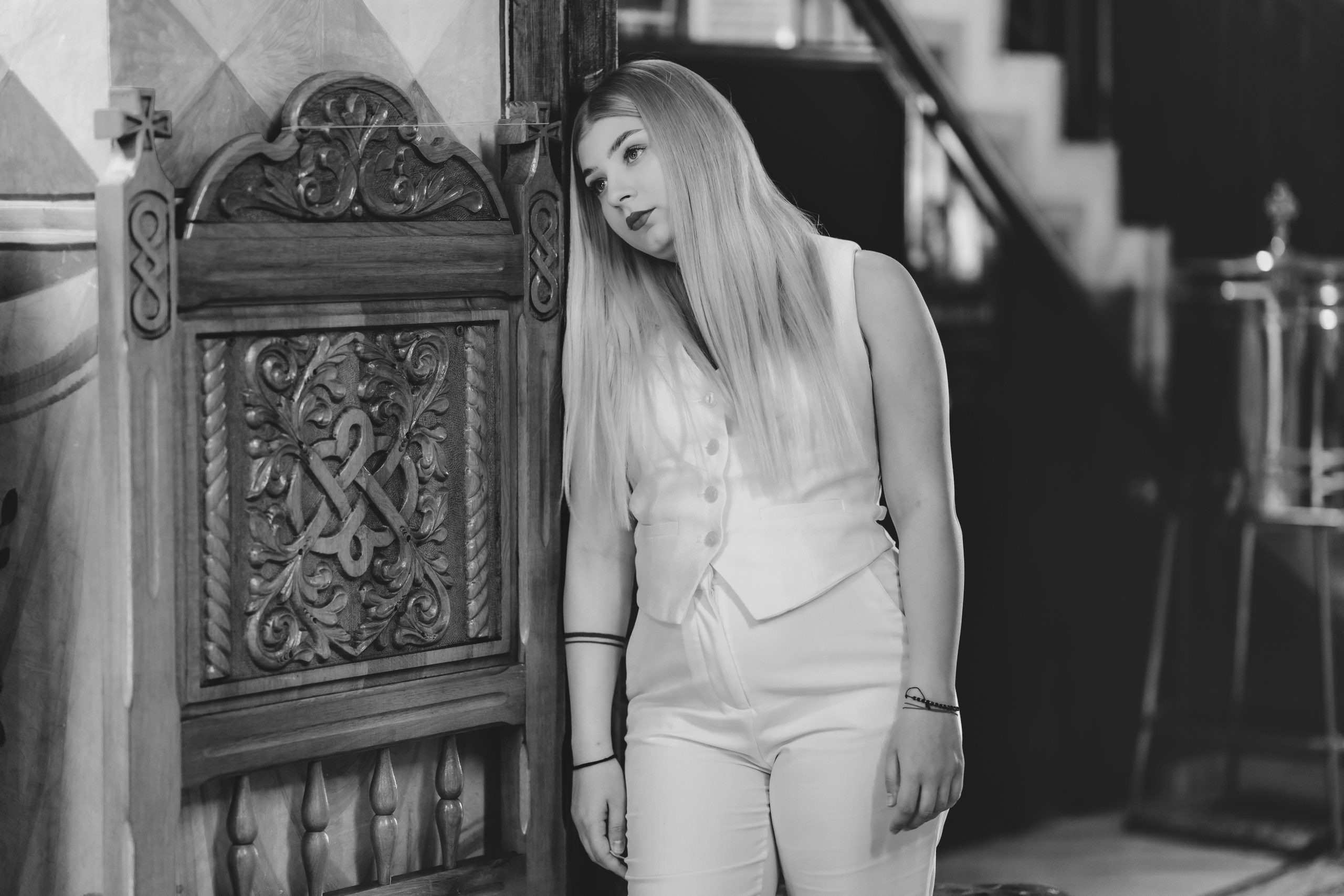 - Preotul ținându-l pe micuțul Mathias Gabriel la botez, în biserica Înălțarea Domnului, Copălău  - Detalii de la botezul lui Mathias – lumânare, trusou și icoană  - Familia lui Mathias Gabriel alături de micuț, în ziua botezului  - Portret emoționant cu mama și bebelușul în brațe, în biserică,fotograf profesionist evenimente Botoșani, Iași, Suceava, Fălticeni, Bacău, Pașcani, Roman - AlinoFotoStudio by Alin Chirilă - servicii foto nuntă, botez, cununie, ședințe foto creative, albume personalizate, fotografii emoționante și calitative pentru cele mai importante momente din viață,fotograf nuntă Botoșani Alin Chirilă,  ședință foto botez Iași - AlinoFotoStudio,  servicii fotograf profesionist evenimente Suceava,  fotograf cununie civilă Fălticeni - Alin Chirilă,  album foto nuntă personalizat Bacău.“Bebeluș botezat în biserică, ținut în brațe de nași”	•	“Detaliu cu lumânarea de botez decorată cu flori albe”	•	“Părinți emoționați alături de copilul lor la ceremonia de botez”	•	“Masa festivă de botez cu decor tematic și tort personalizat”	•	“Momentul în care preotul toarnă apă sfințită pe fruntea bebelușului”	“Bebeluș în rochie albă de botez, zâmbind în brațele mamei”	•	“Detaliu cu cruciulița de botez așezată pe o pernă de satin”	•	“Părinți și nași aprinzând lumânările în timpul ceremoniei de botez”	•	“Tort de botez decorat cu figurine tematice și numele copilului”	•	“Copil botezat dormind liniștit în pătuțul decorat festiv”	•	“Momentul în care preotul binecuvântează copilul în fața altarului”	•	“Invitați adunându-se în jurul mesei festive la petrecerea de botez”	•	“Bebeluș ținând în mână o jucărie personalizată primită la botez”	•	“Familie fericită pozând împreună după ceremonia de botez”	•	“Decor tematic cu baloane și flori la locația petrecerii de botez” fotograf Botoșani fotograf evenimente fotograf botez Alin Chirila fotograf alinofotostudio.fotograf botez Amelis Maria, fotografie botez Botoșani, fotograf Alin Chirilă, amintiri botez, fotografii botez, botez Amelis Maria, fotograf copii, fotografie botez în Botoșani,