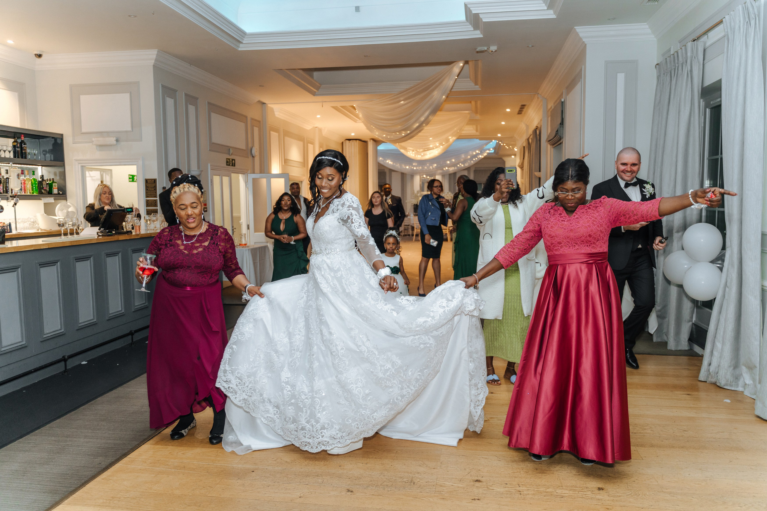 A wedding at Woldingham Golf Club, Woldingham Golf Club wedding, wedding photographer at Woldingham Golf Club
