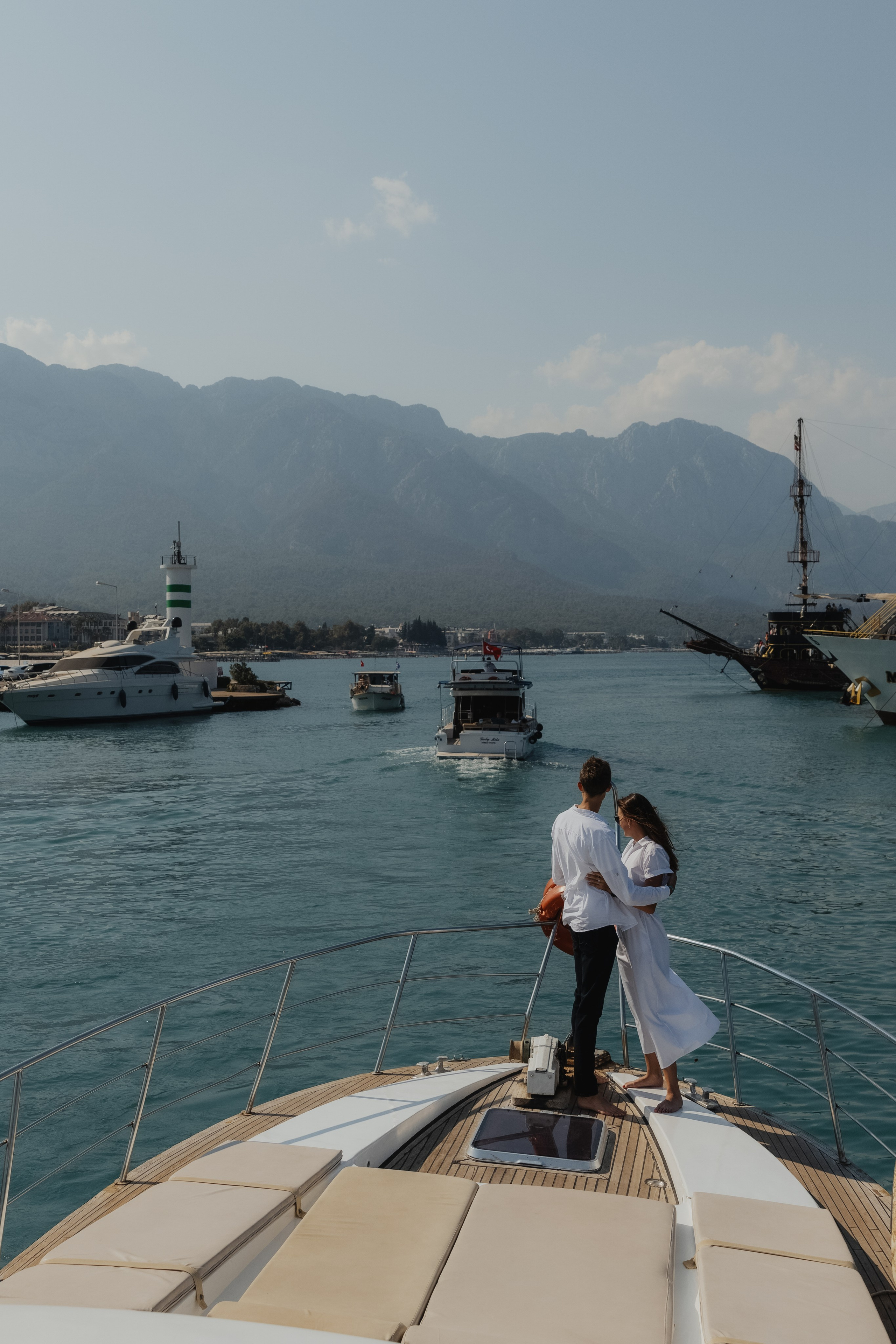 Предложение руки и сердца на яхте в Турции. Фотограф в Турции | Алания, Сиде, Белек, Анталия, Кемер)