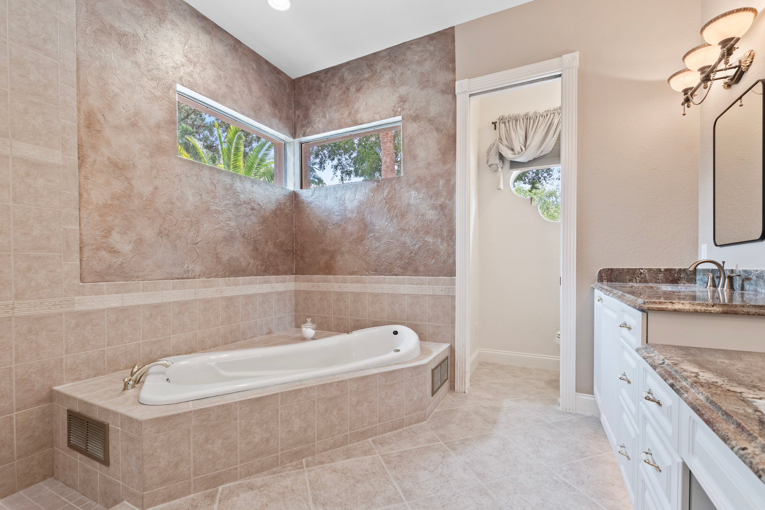 JaxRealtyVisuals // Real estate photography in Jacksonville, FL