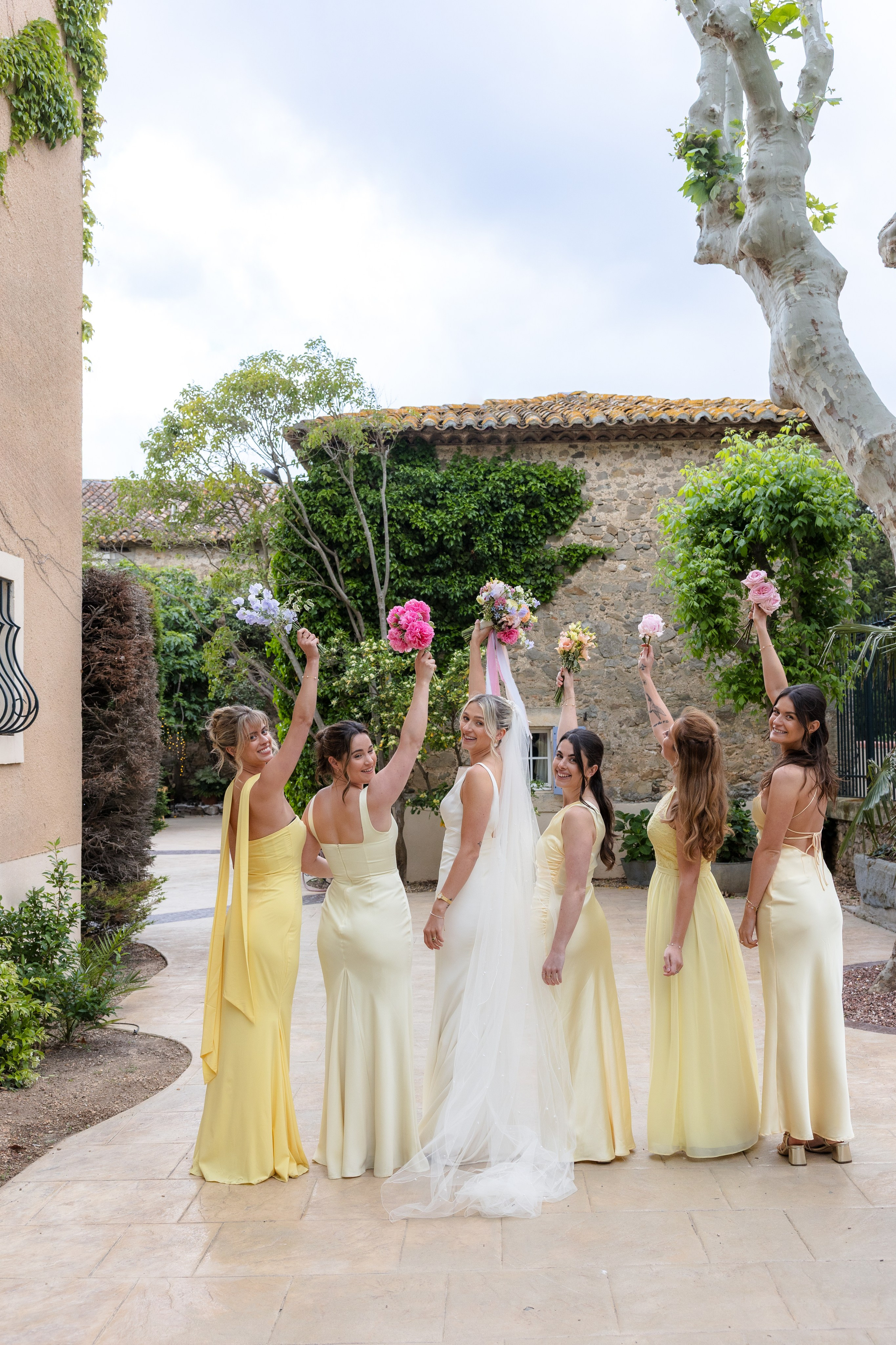 Vineyard Château Wedding in Occitanie — Puits Es Pratx. Eugénie Smirnova — Wedding & Elopement Photographer in Southwest France