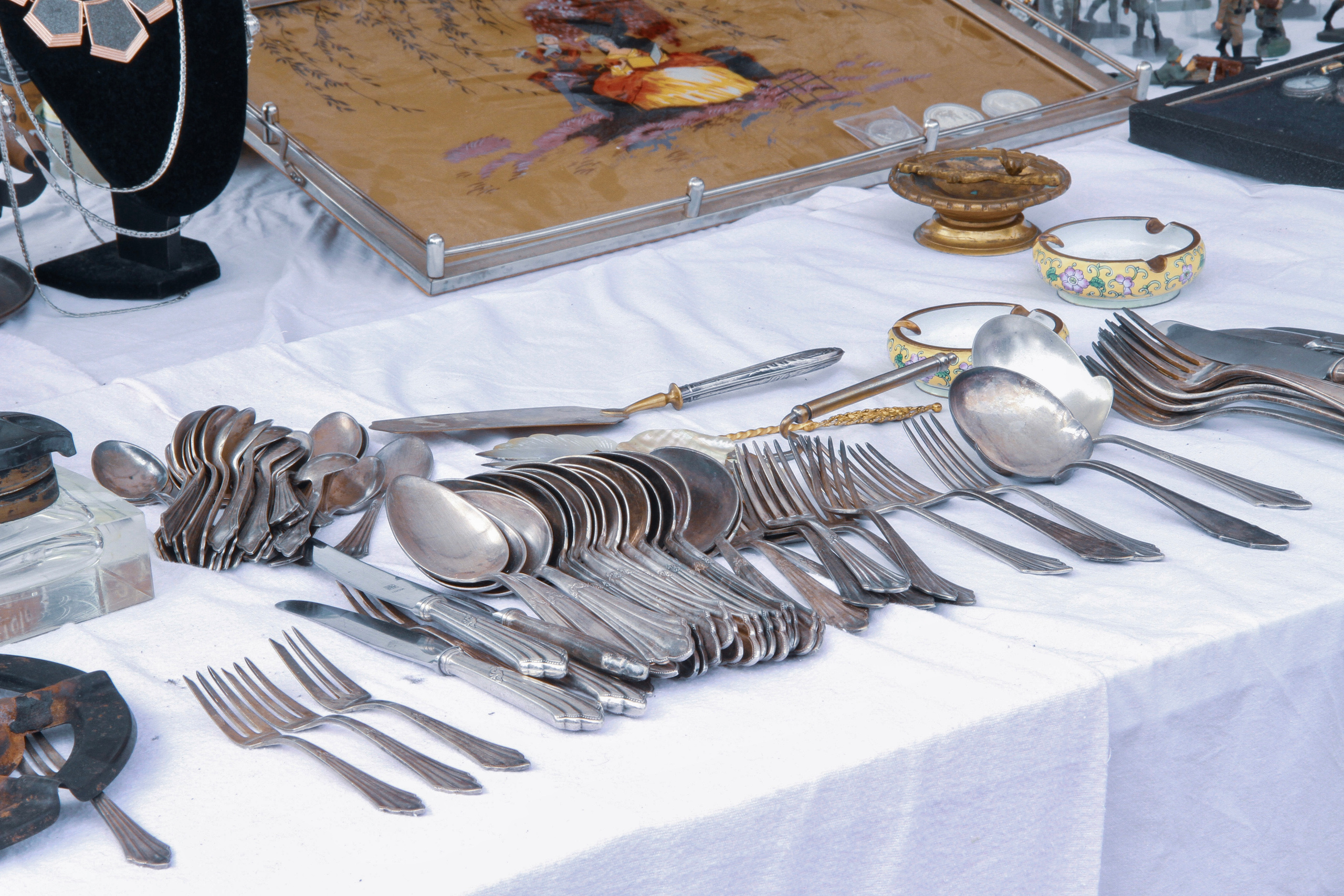 Trabrennbahn Karlshorst antique market for Exberliner magazine. Maria Bogachek Photography