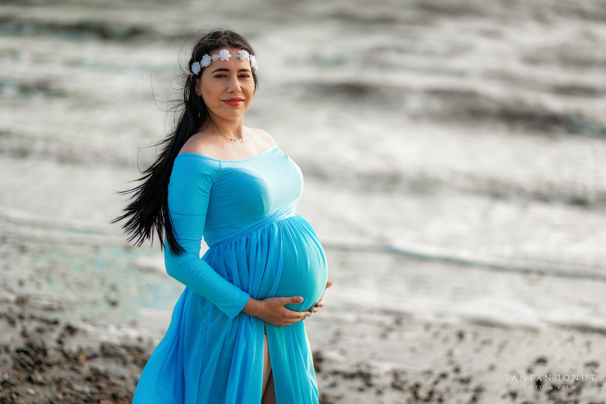 Sedinta foto maternitate — emotie si feminitate inainte de nastere. TANTAN IONUT FOTO & FILM