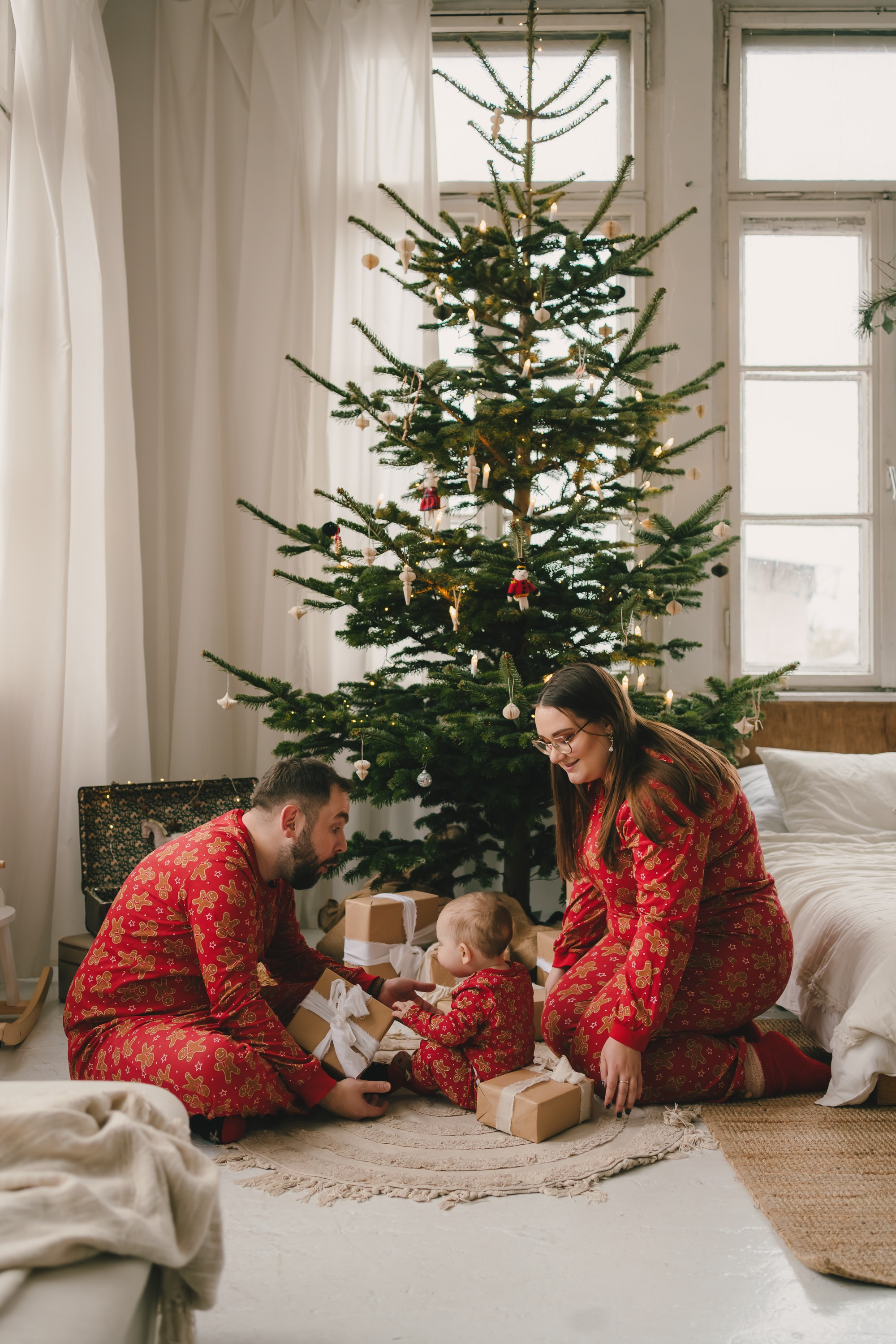 Minimalistyczne sesje świąteczne. Fotograf ślubny & lifestyle Gdańsk, Karolina Baczewska