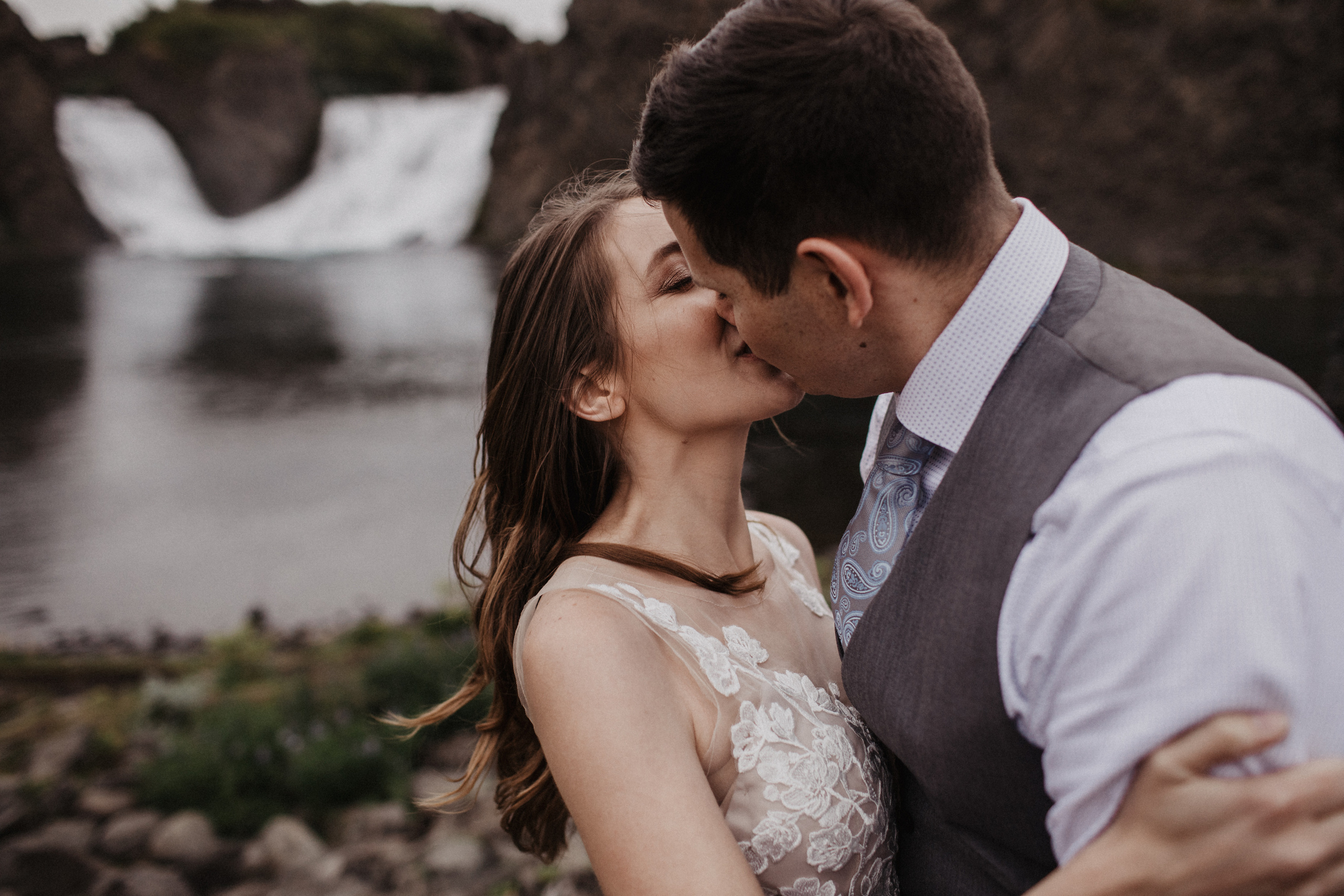 Midnight sun elopement at Haifoss in Iceland. Iceland elopement photographer & videographer