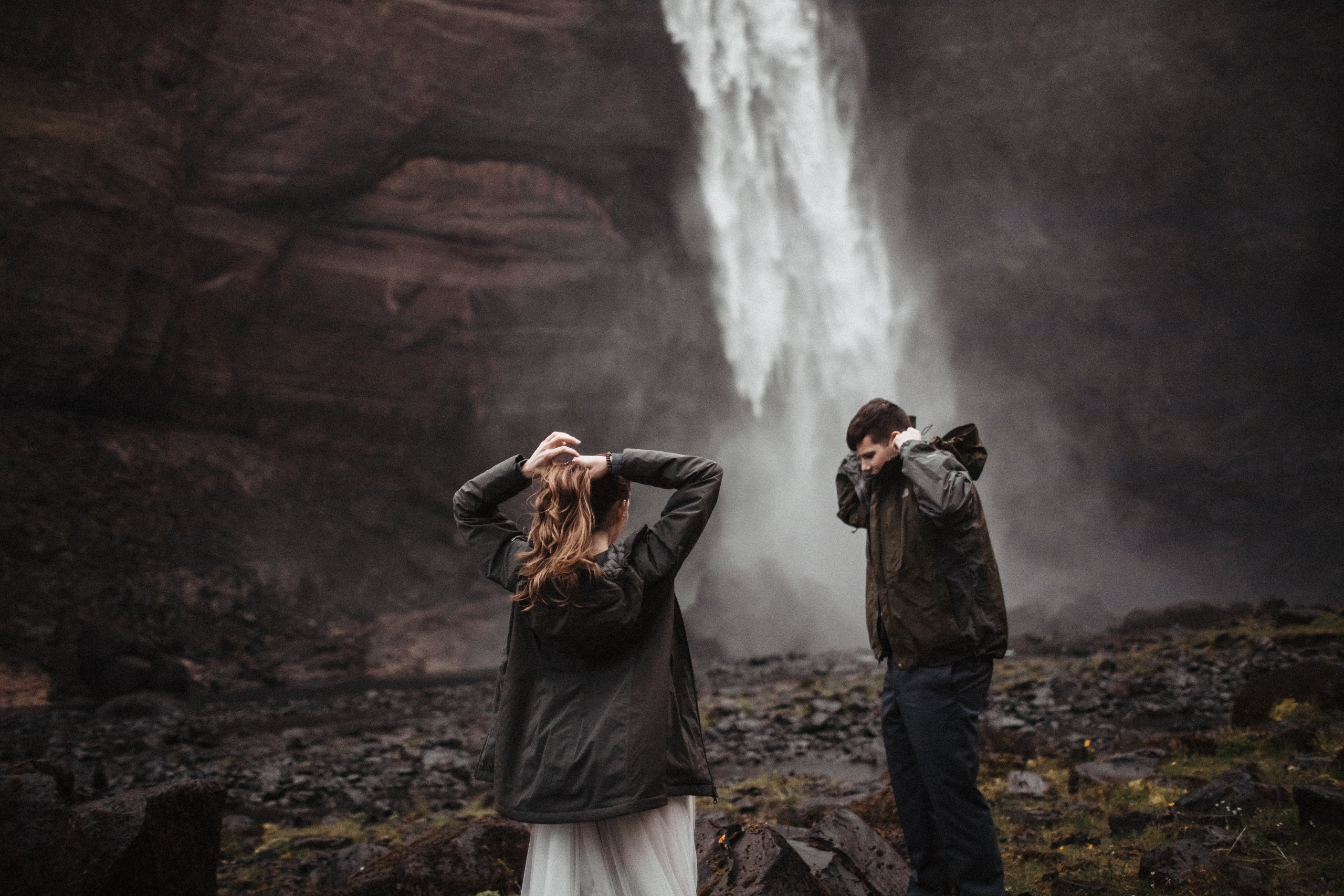 Midnight sun elopement at Haifoss in Iceland. Iceland elopement photographer & videographer