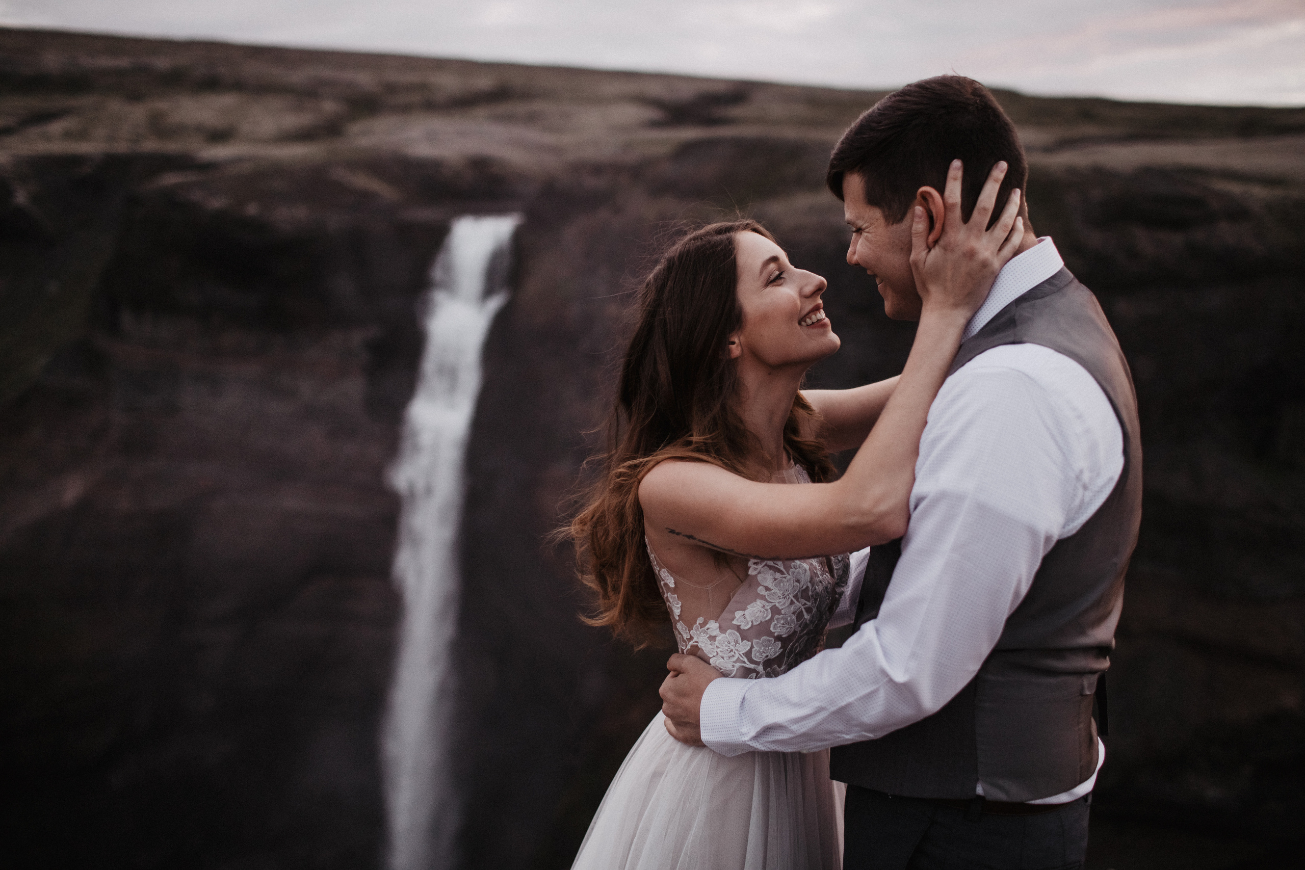 Midnight sun elopement at Haifoss in Iceland. Iceland elopement photographer & videographer