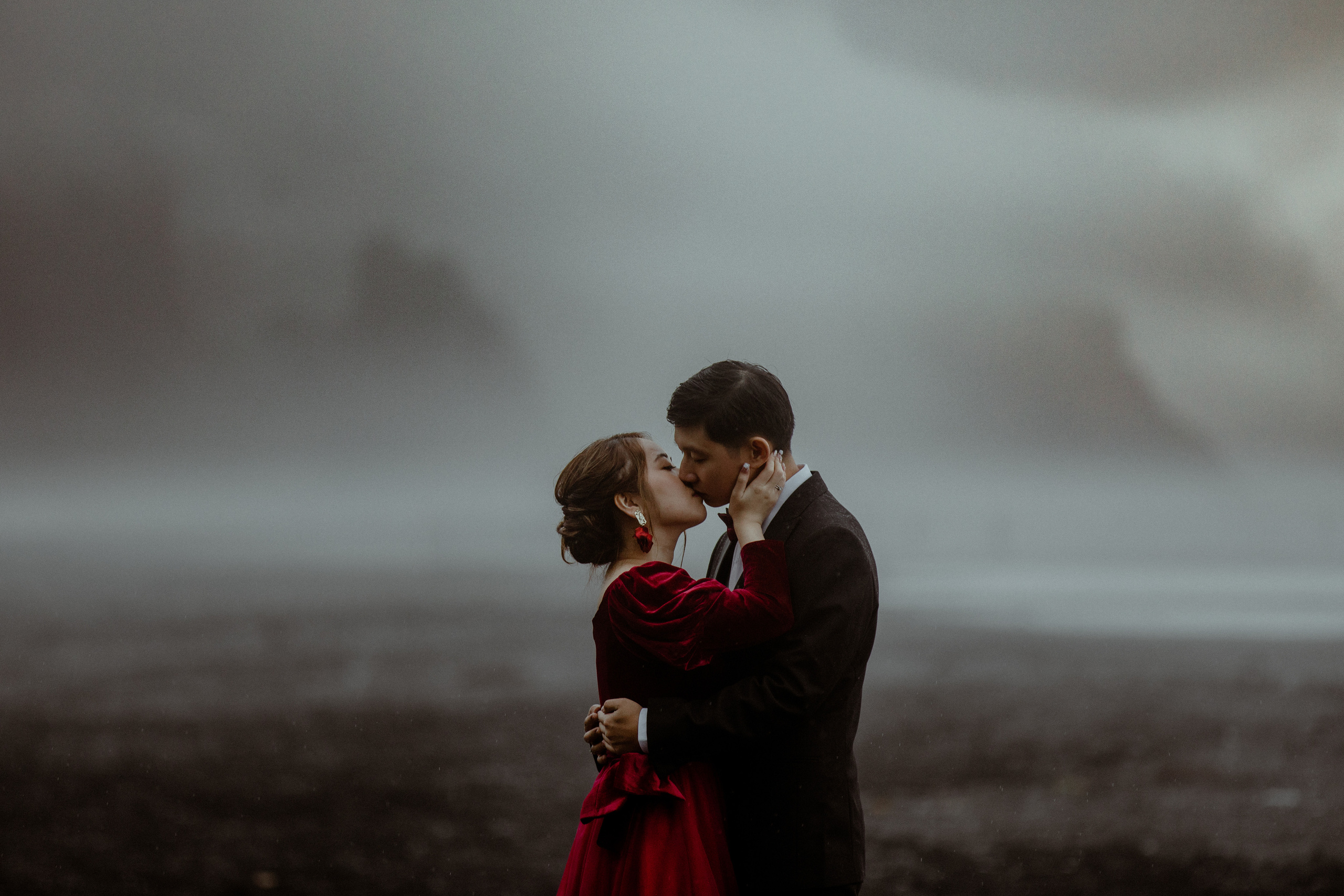 Senping+ Jiarong. Iceland elopement photographer & videographer