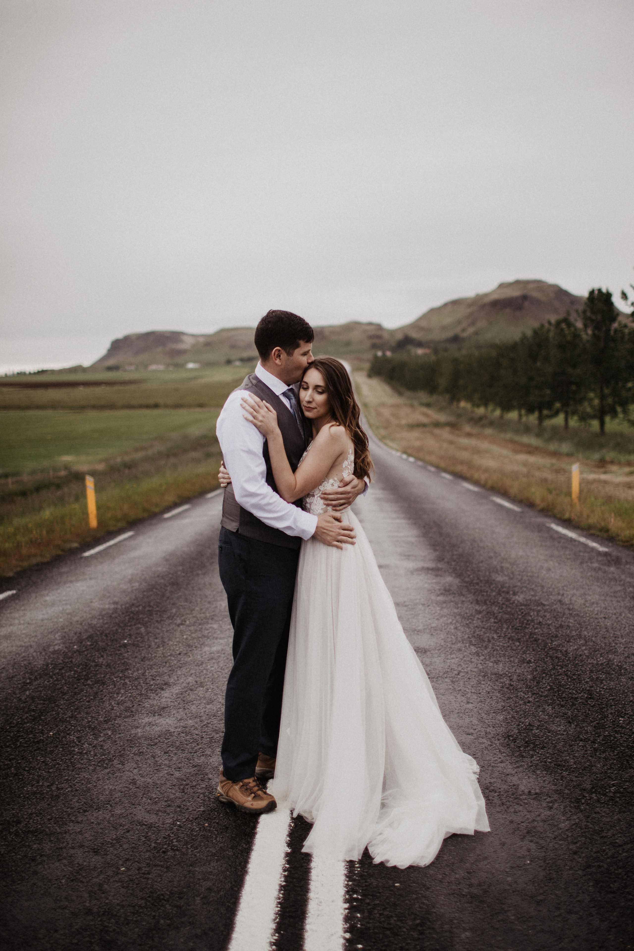 Midnight sun elopement at Haifoss in Iceland. Iceland elopement photographer & videographer