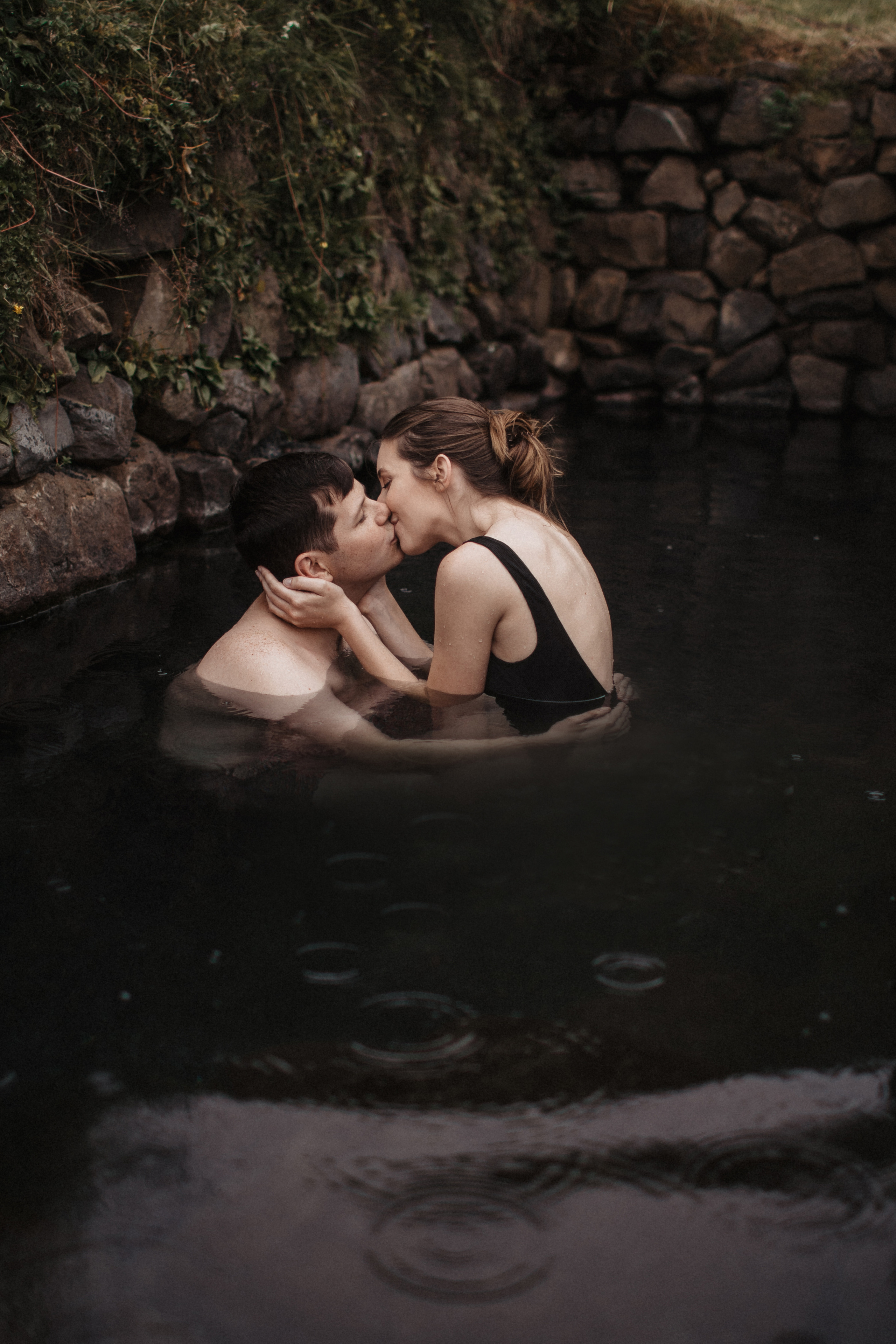 Midnight sun elopement at Haifoss in Iceland. Iceland elopement photographer & videographer