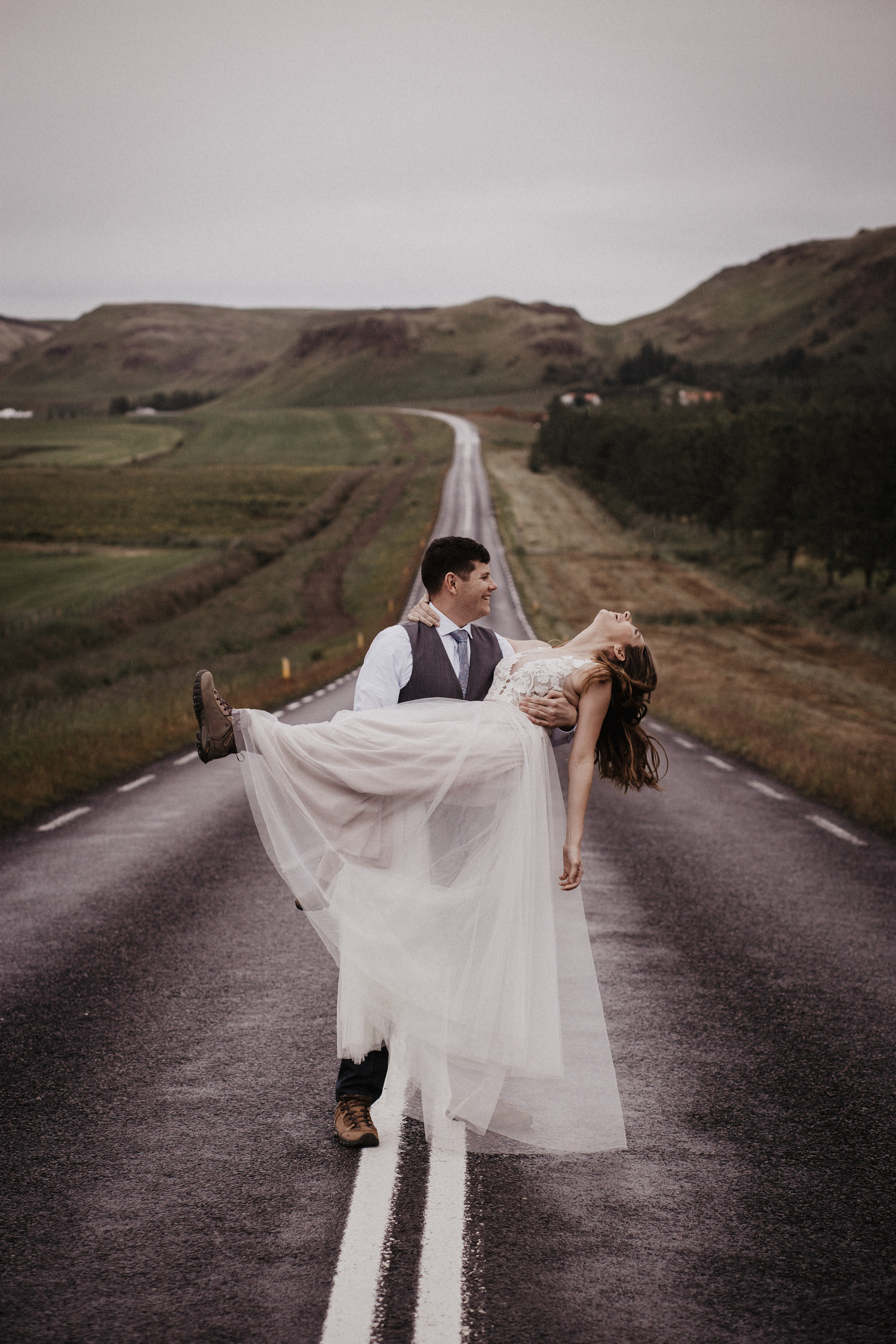 Midnight sun elopement at Haifoss in Iceland. Iceland elopement photographer & videographer
