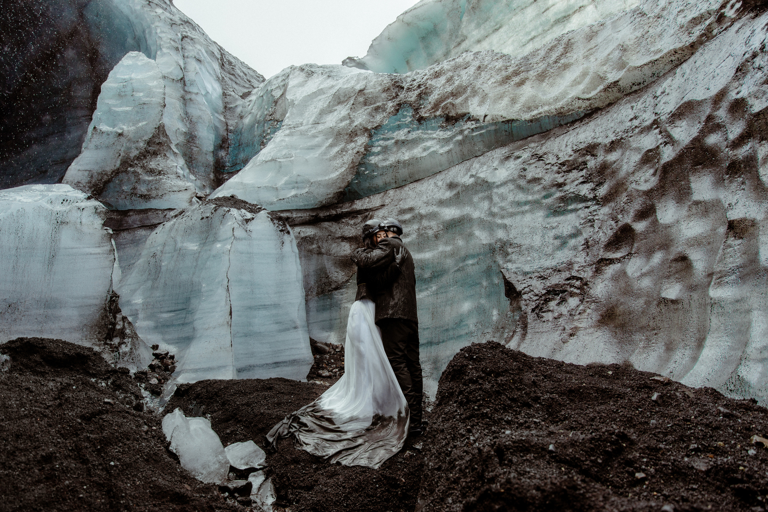Meghan+Easton. Iceland elopement photographer & videographer