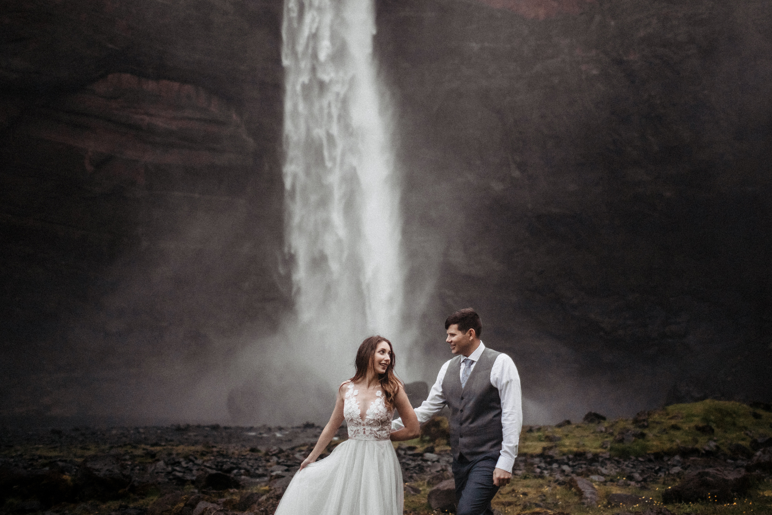 Midnight sun elopement at Haifoss in Iceland. Iceland elopement photographer & videographer