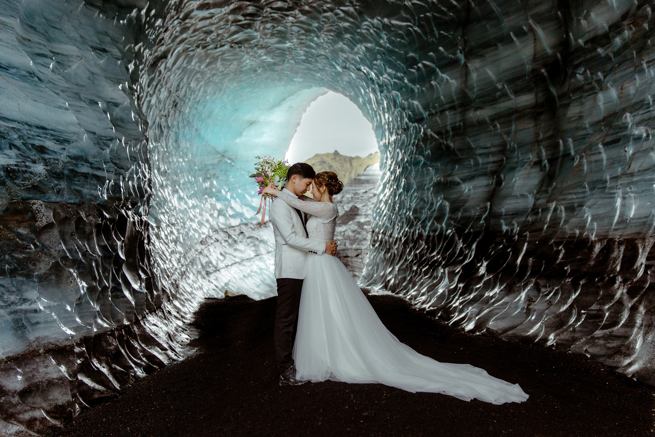 Senping+ Jiarong. Iceland elopement photographer & videographer