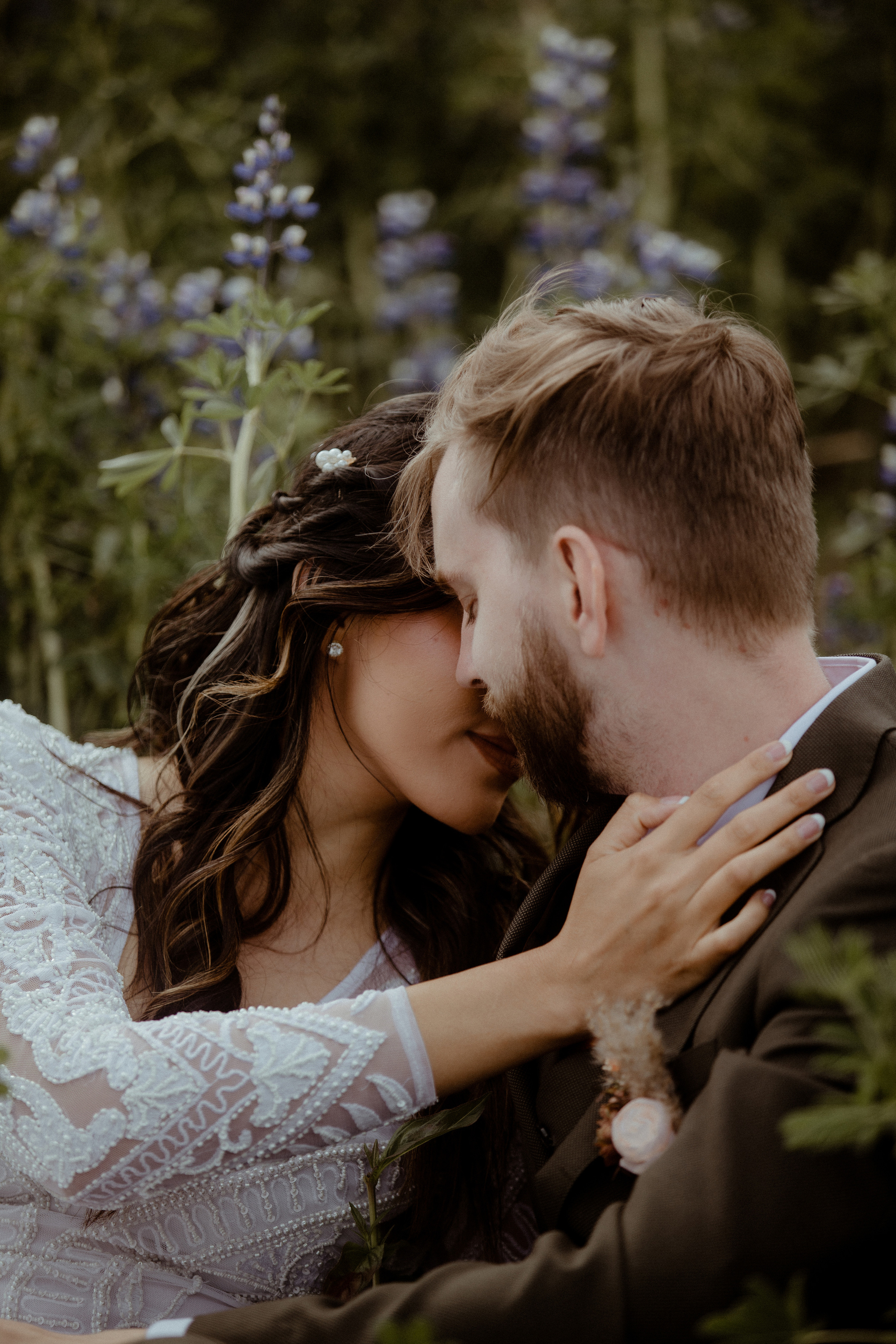 Adventure elopement in Iceland. Iceland elopement photographer & videographer