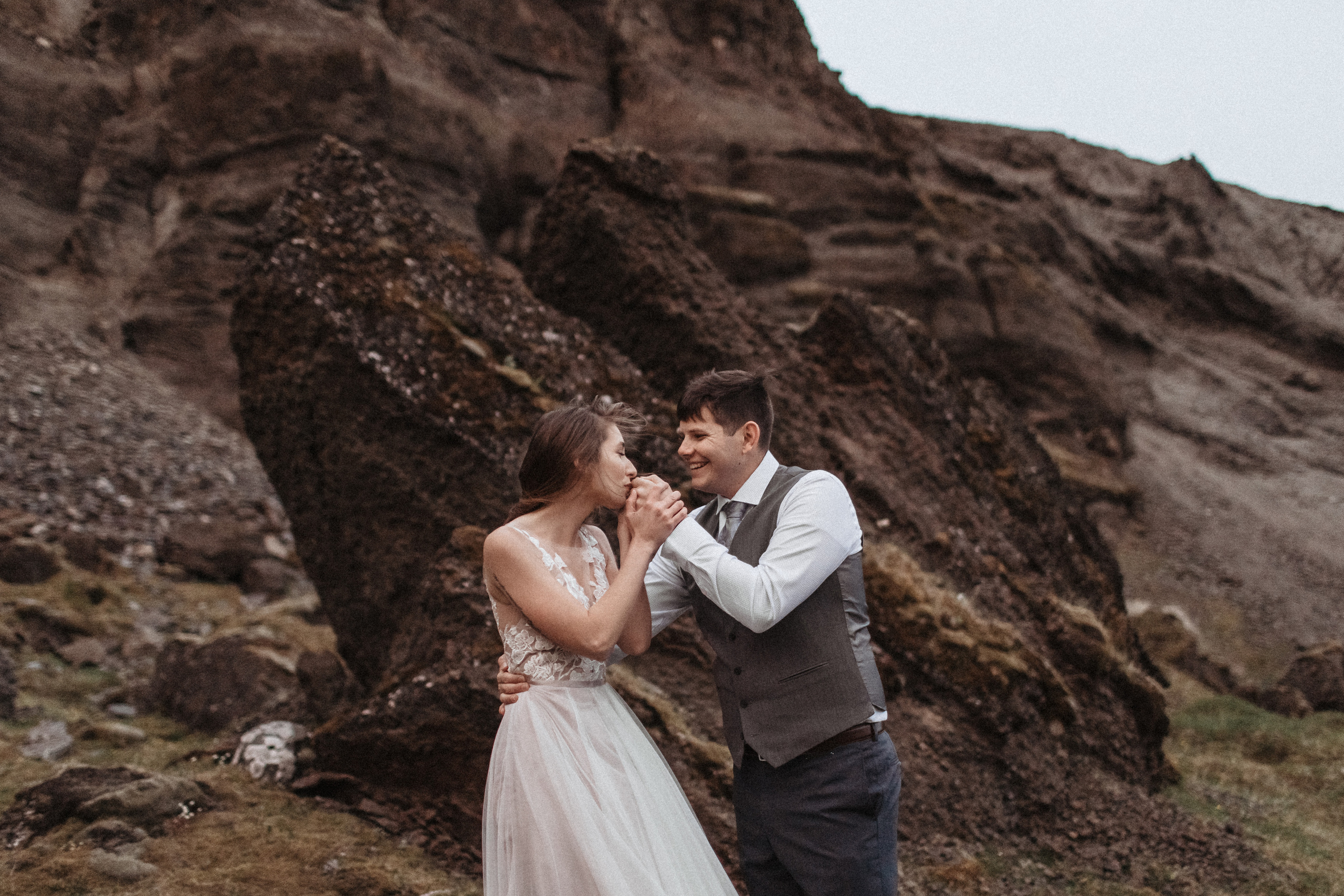 Midnight sun elopement at Haifoss in Iceland. Iceland elopement photographer & videographer