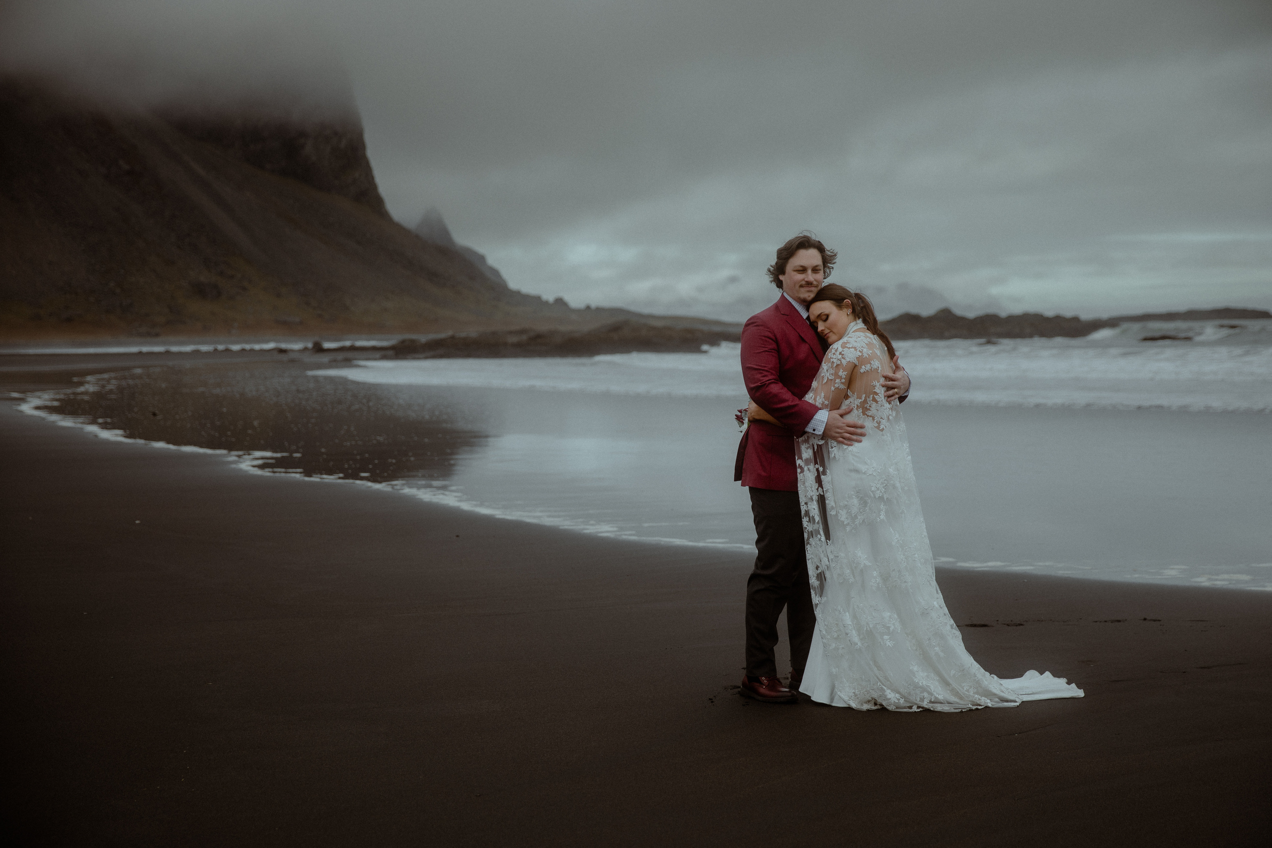 Brian+Lauren. Iceland elopement photographer & videographer