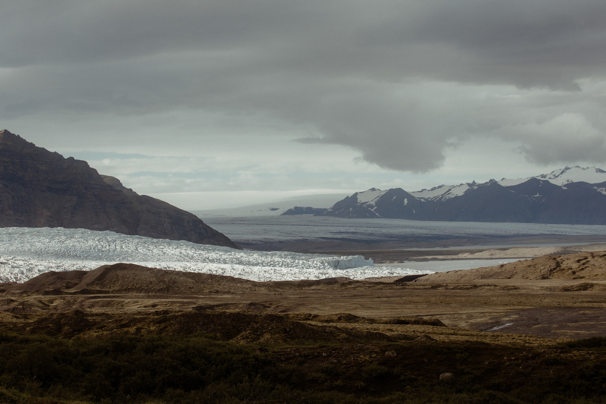 Adventure elopement in Iceland. Iceland elopement photographer & videographer