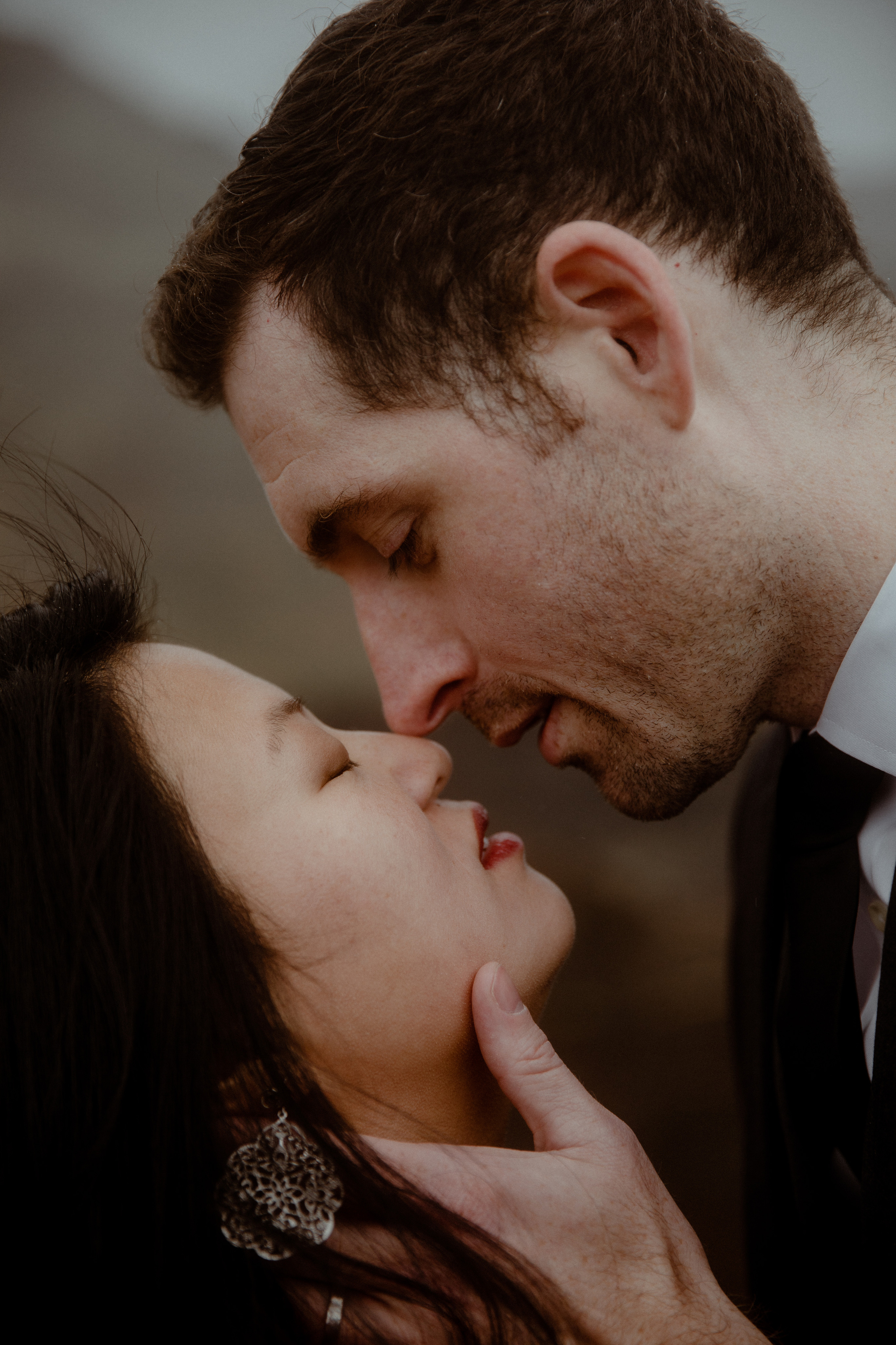 Anniversary session in Iceland. Iceland elopement photographer & videographer