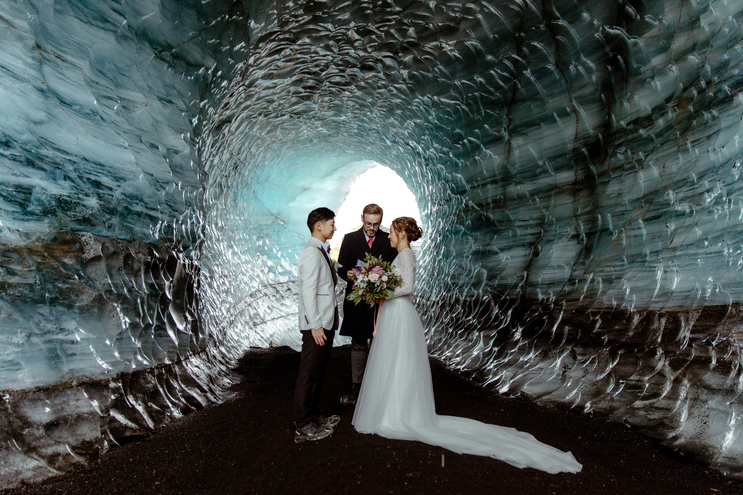 Senping+ Jiarong. Iceland elopement photographer & videographer