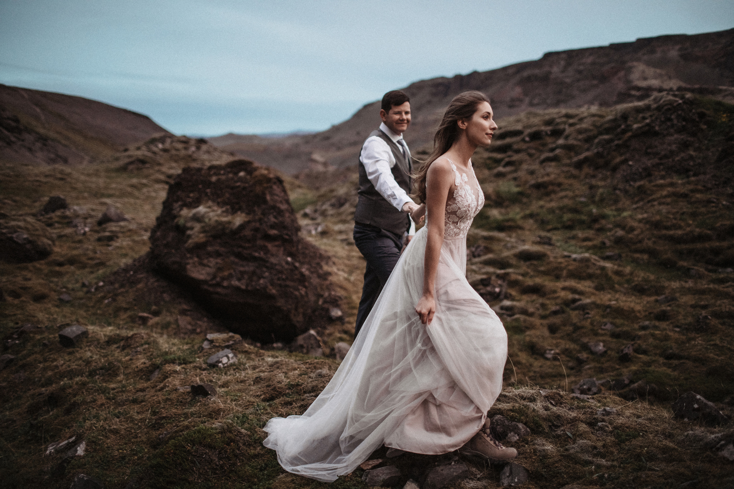 Midnight sun elopement at Haifoss in Iceland. Iceland elopement photographer & videographer