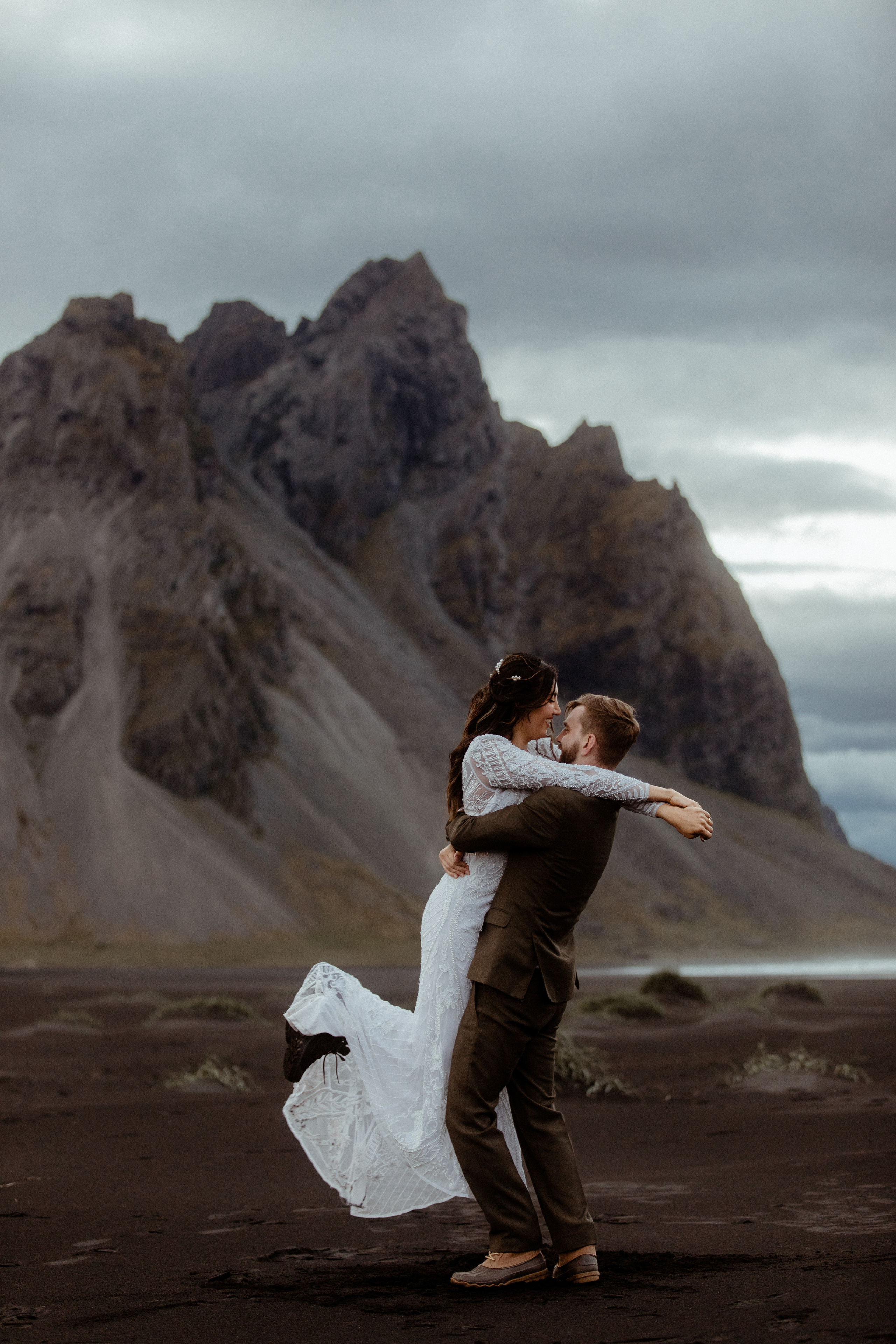 Adventure elopement in Iceland. Iceland elopement photographer & videographer
