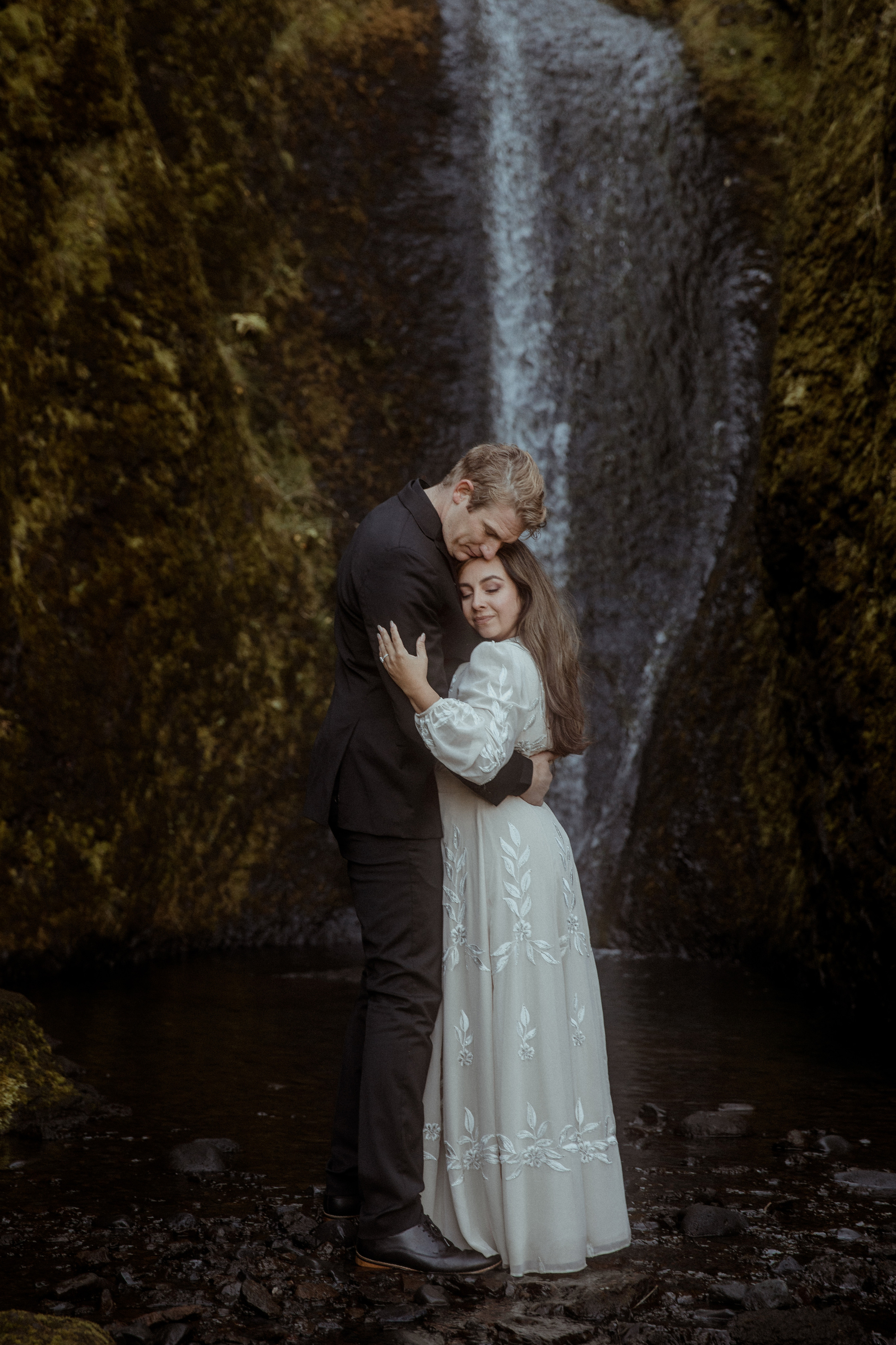 Ashley+Trevor. Iceland elopement photographer & videographer
