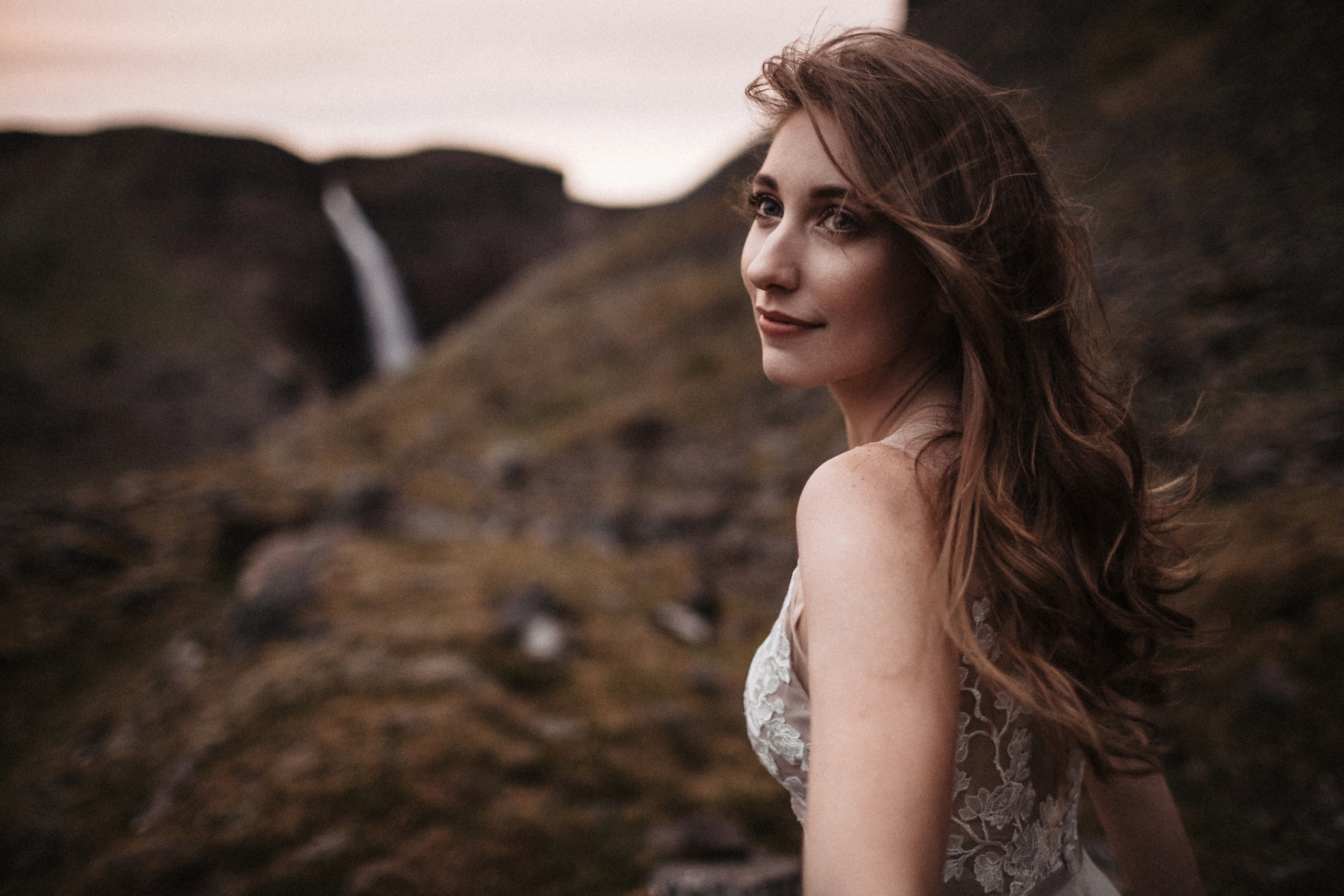 Midnight sun elopement at Haifoss in Iceland. Iceland elopement photographer & videographer