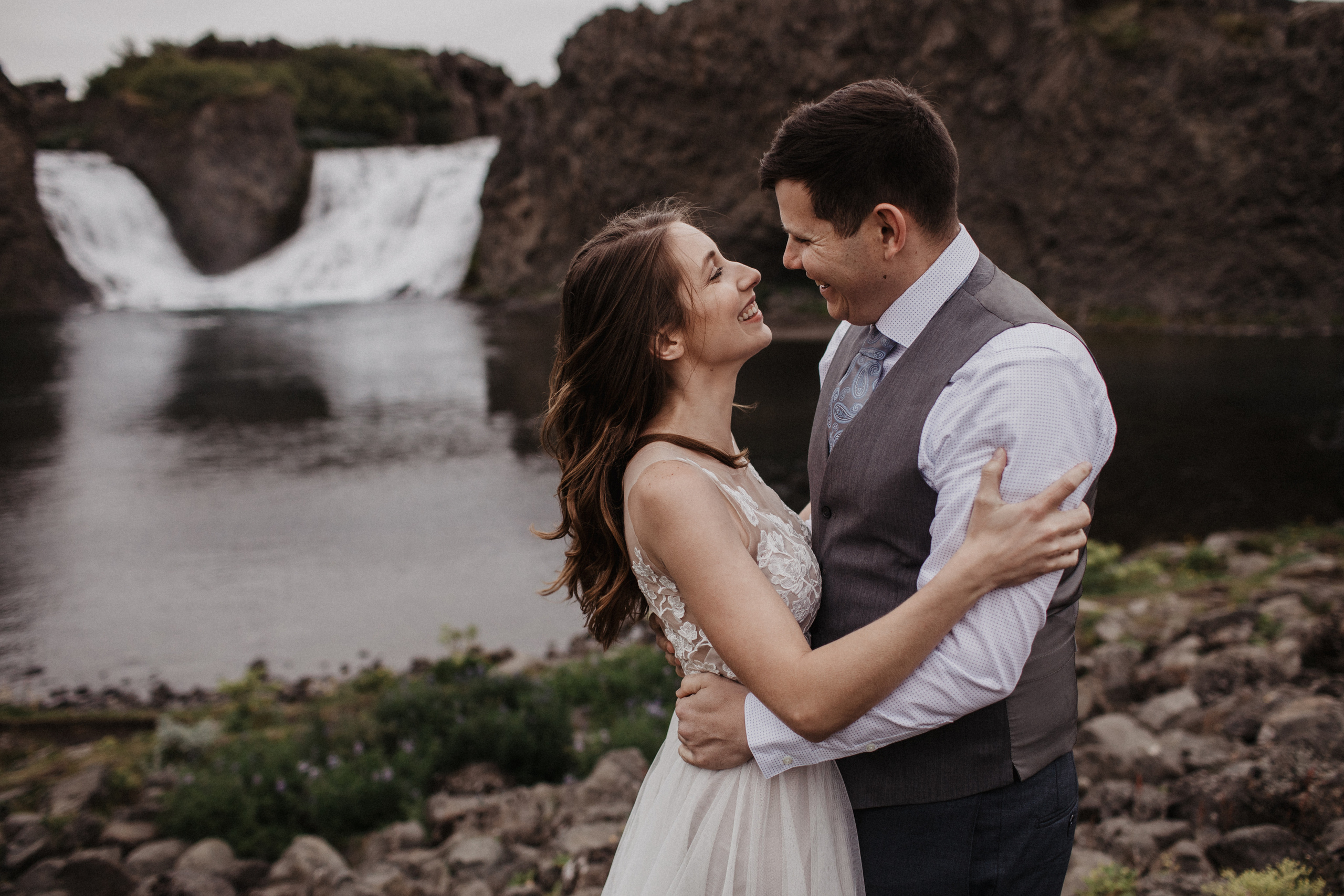 Midnight sun elopement at Haifoss in Iceland. Iceland elopement photographer & videographer