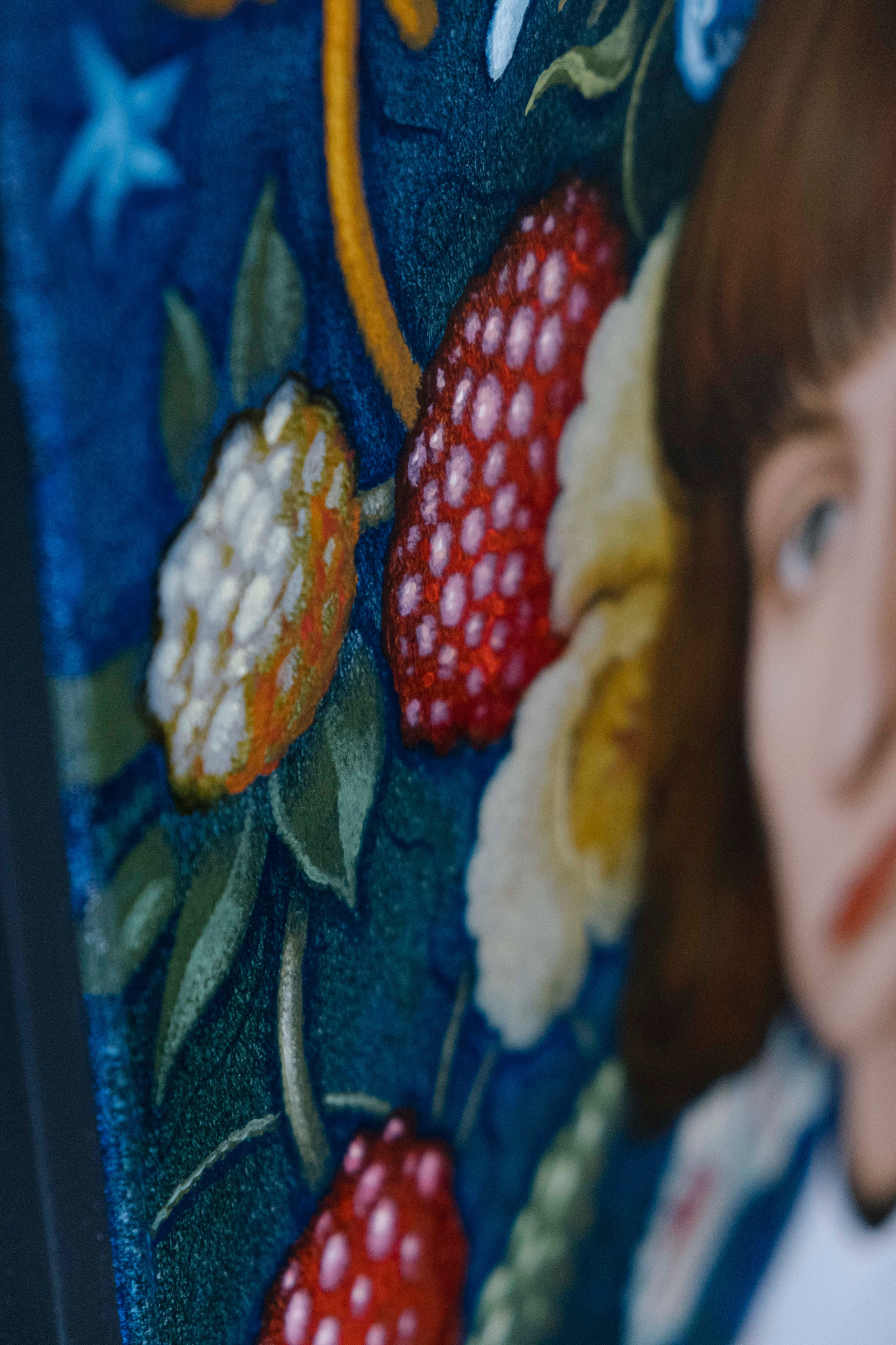 Portrait on a Blue background. ELEN BEZHEN