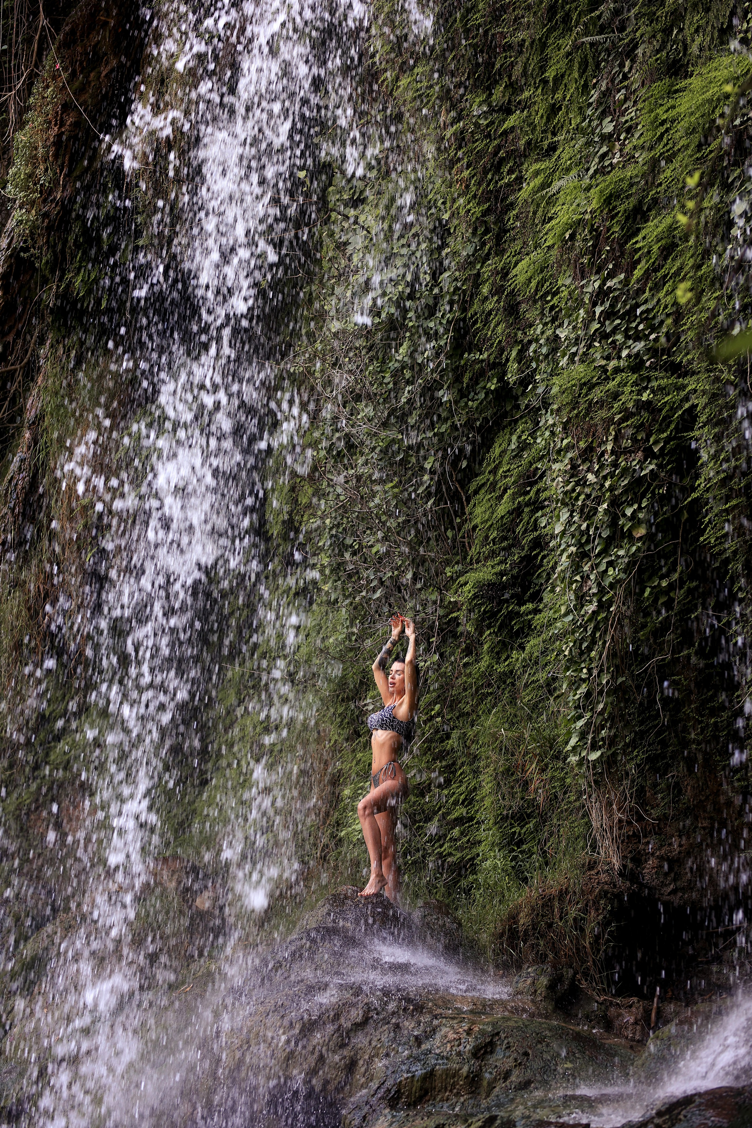 Photoshooting at Kurshunlu waterfall. Photographer in Turkey, Antalya, Kemer, Belek, Side, Kas, Fethiye