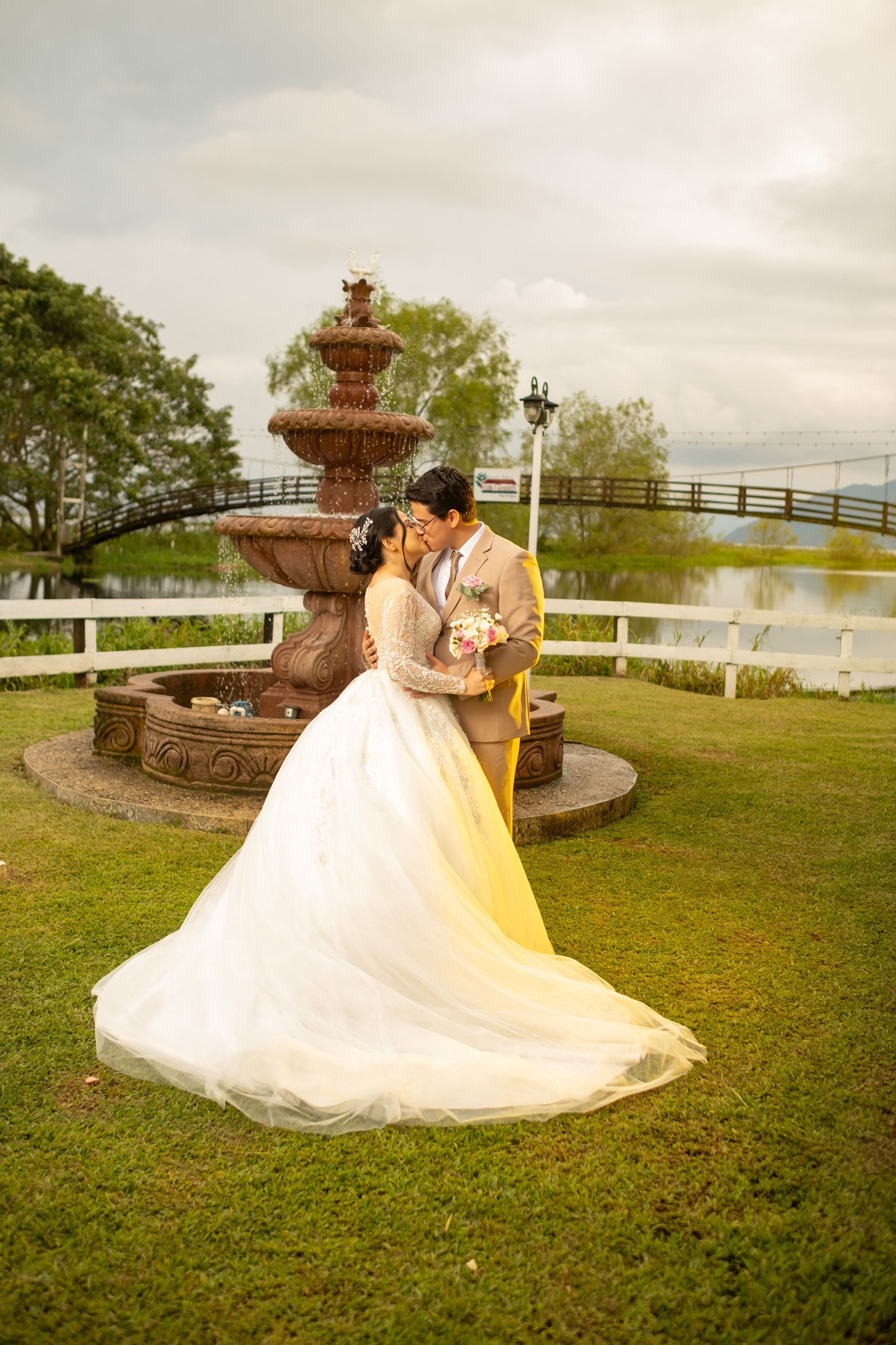 Abi & Gio. Daniel Brand | Fotografía de Bodas y Comercial en Honduras
