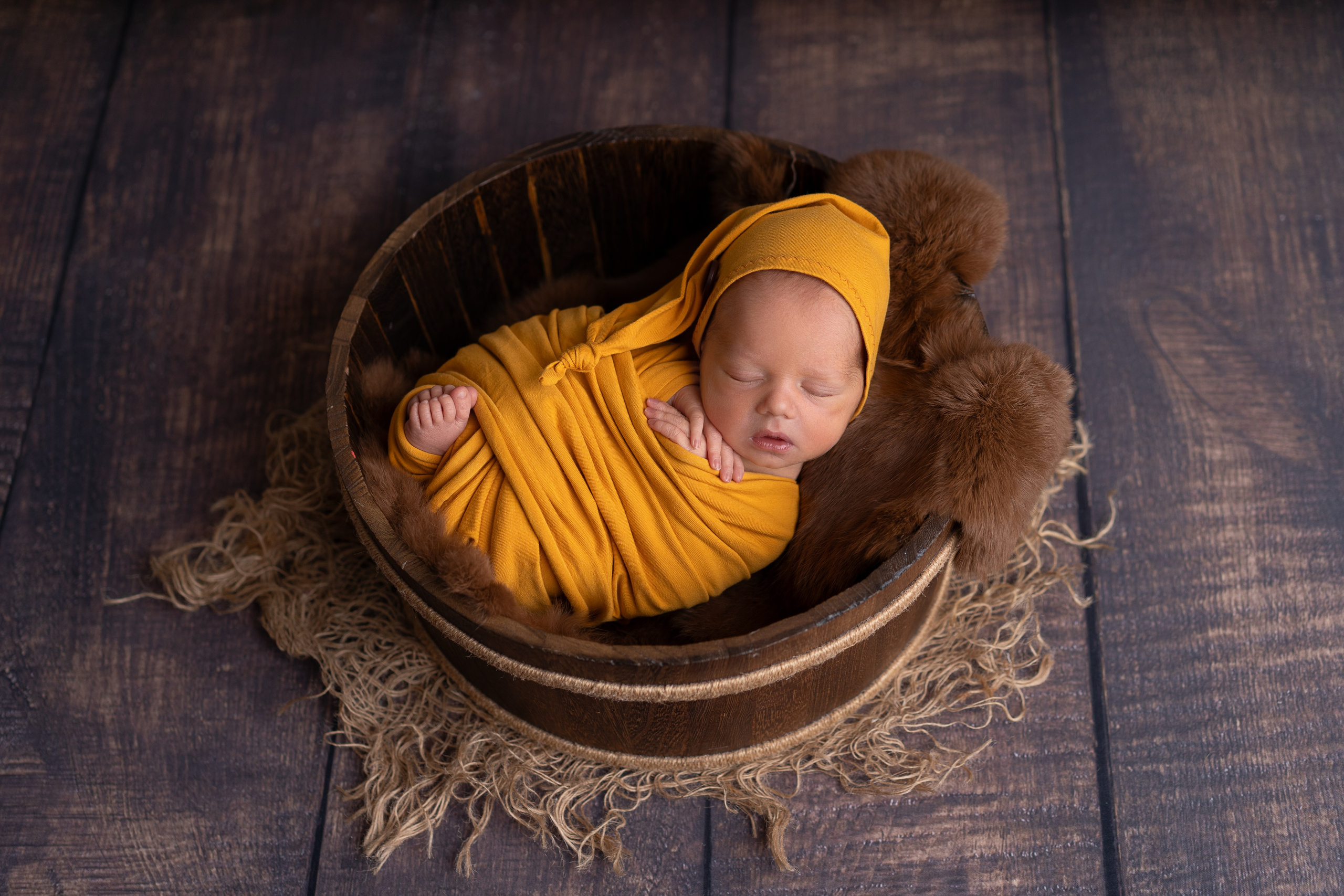 Neugeborenenfotos in Berlin – Studio oder bei Ihnen zu Hause