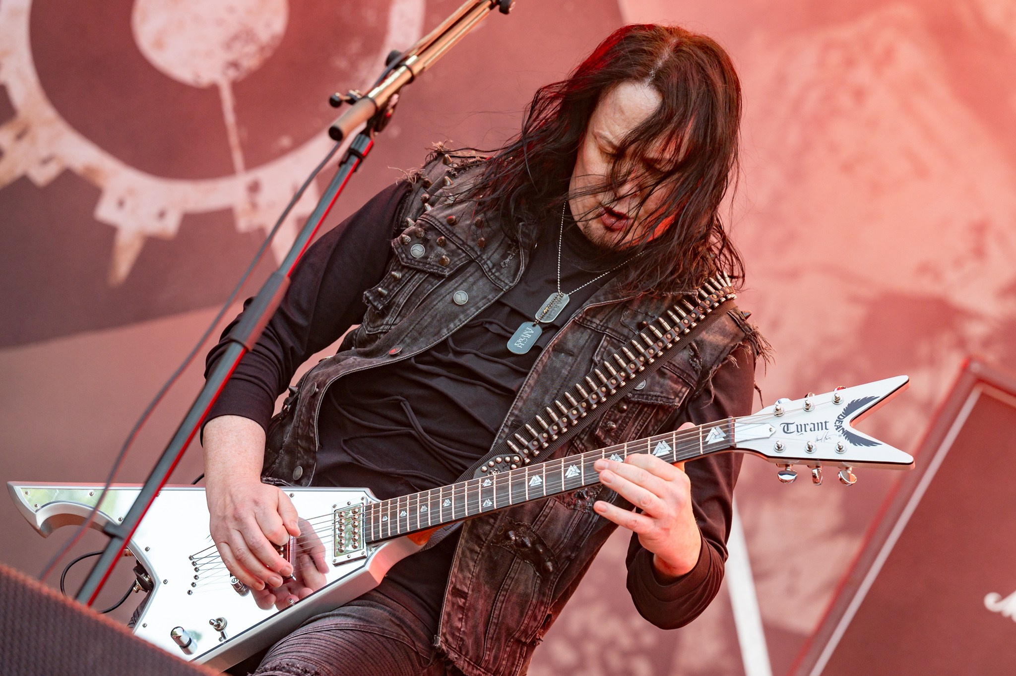 ARCH ENEMY presentaron el nuevo sencillo «To The Last Breath» y a su nueva vocalista | FOTKAI