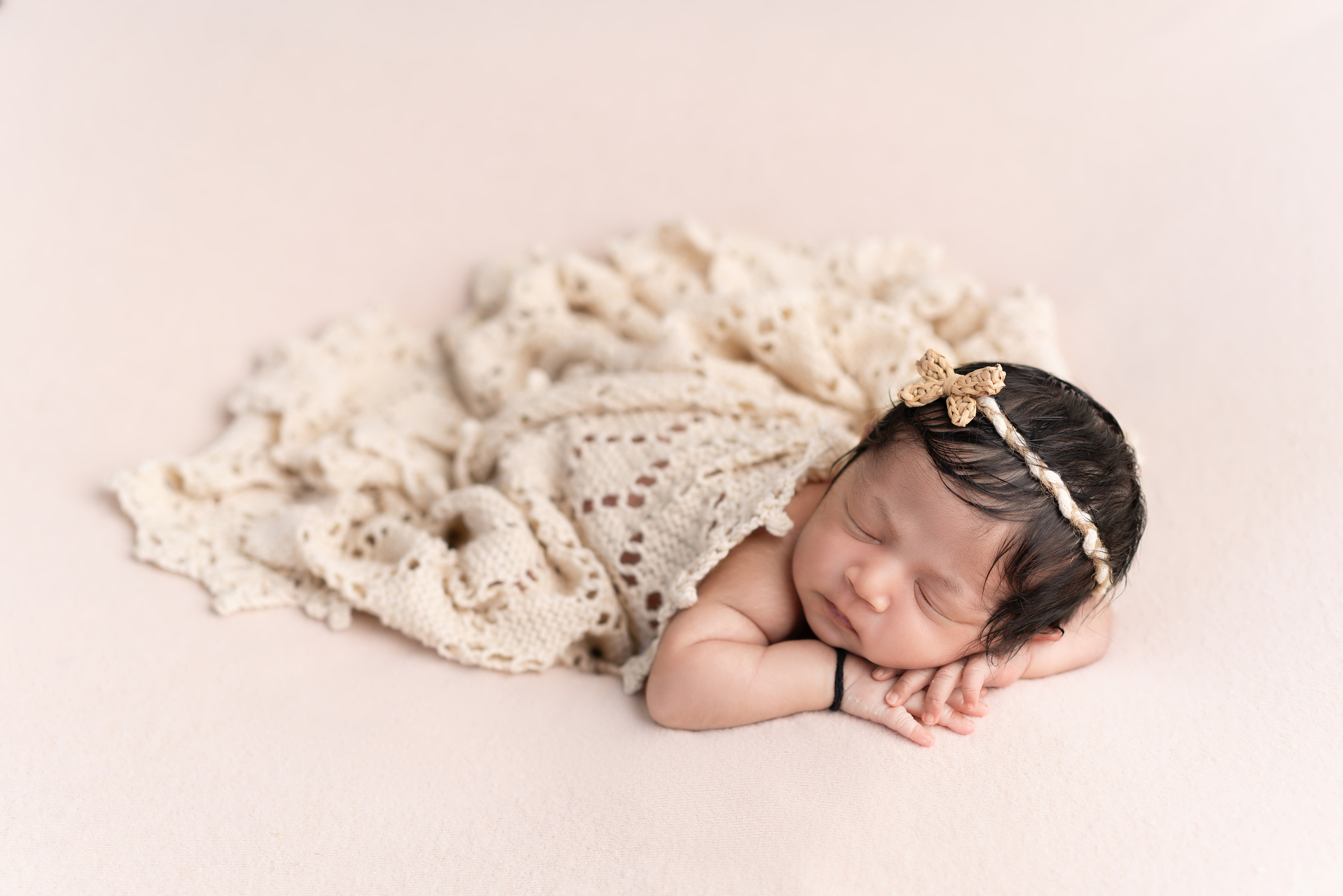 Фотограф новорожденных Юлия Гаст