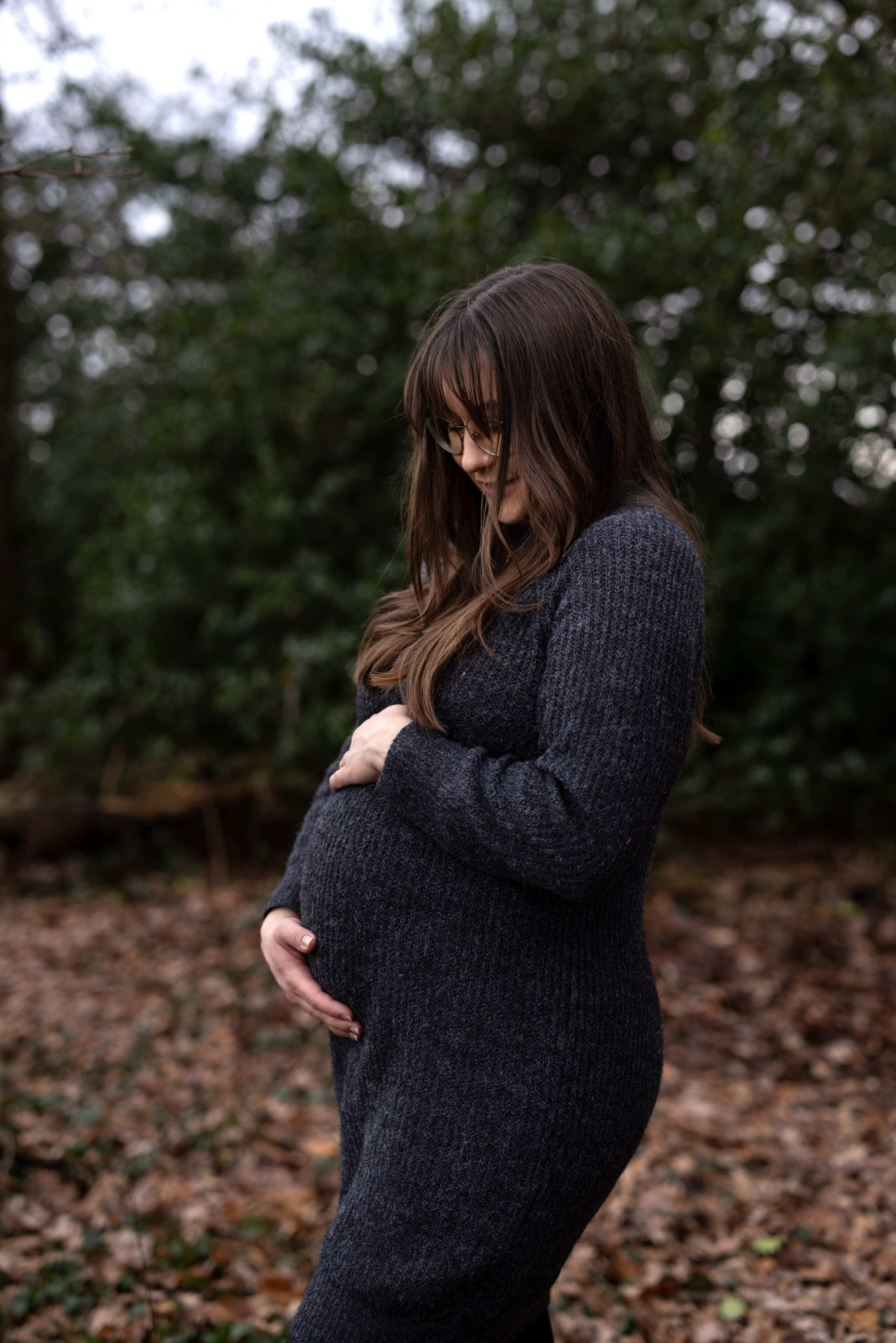 Kreative Babybauch-Fotos mit Accessoires in Osnabrück