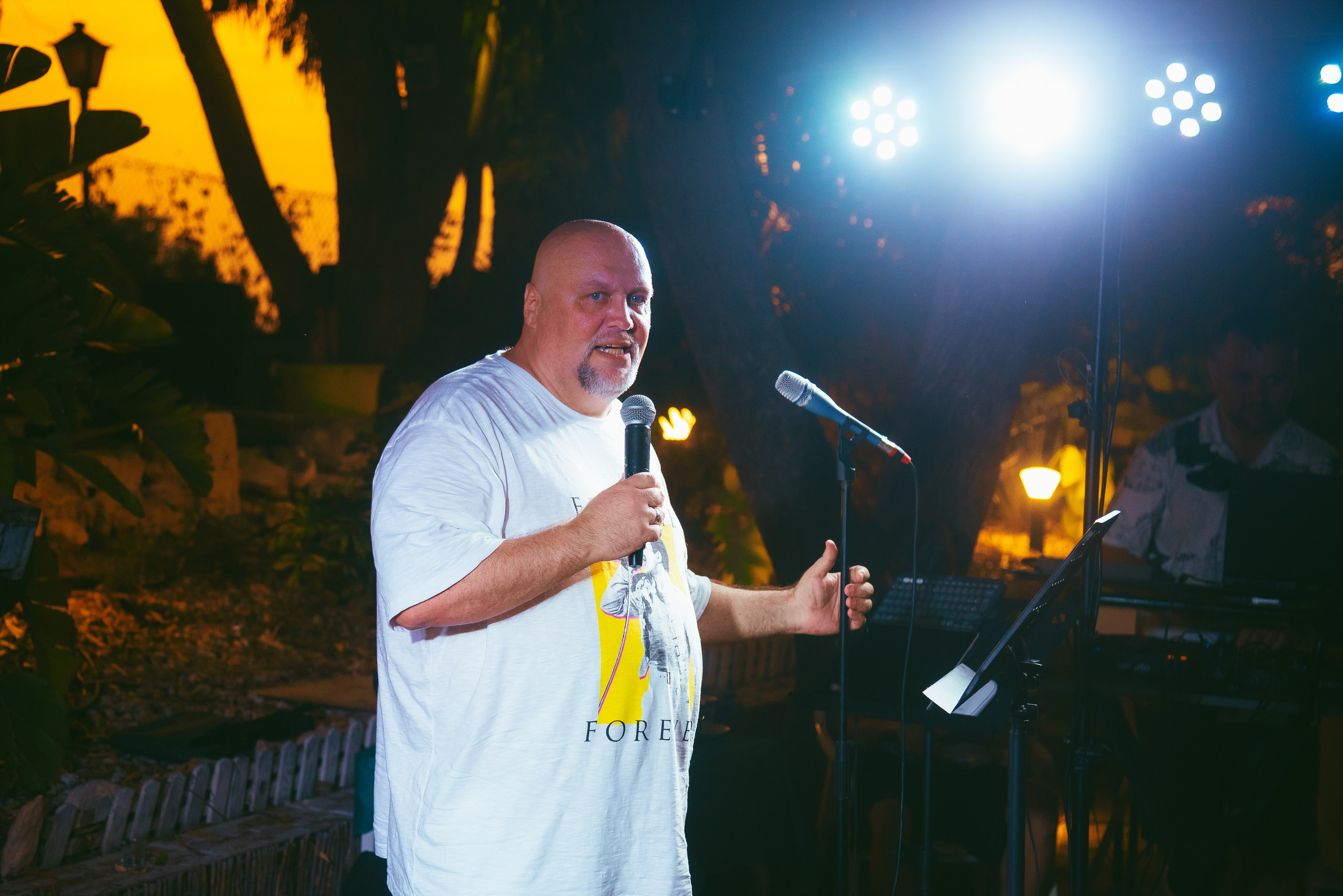Photo report from a creative evening at the El Bosque Animado restaurant, Torrevieja