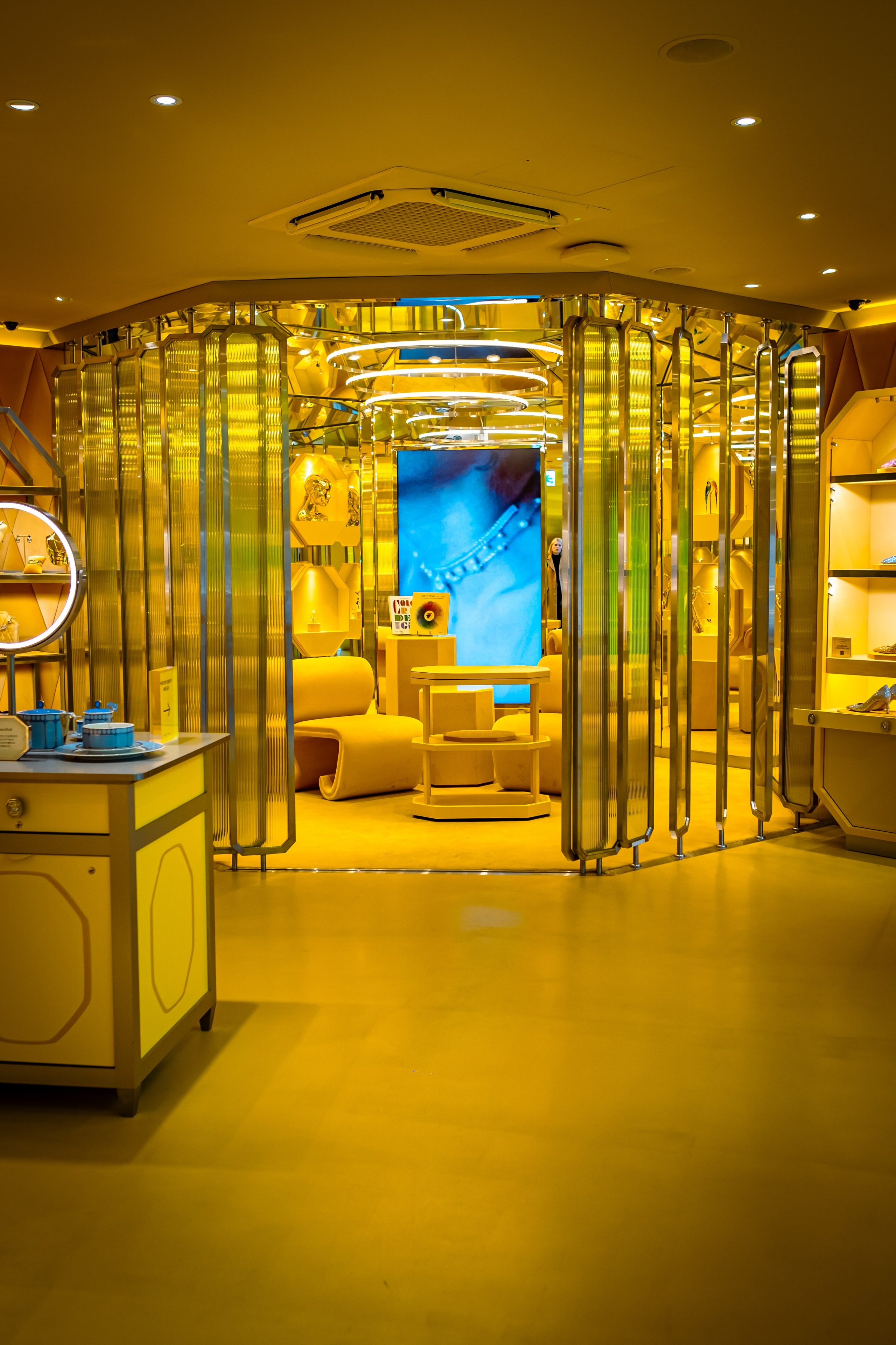 SWAROVSKI. Photographer in Seoul Dobrokvashina Natalya