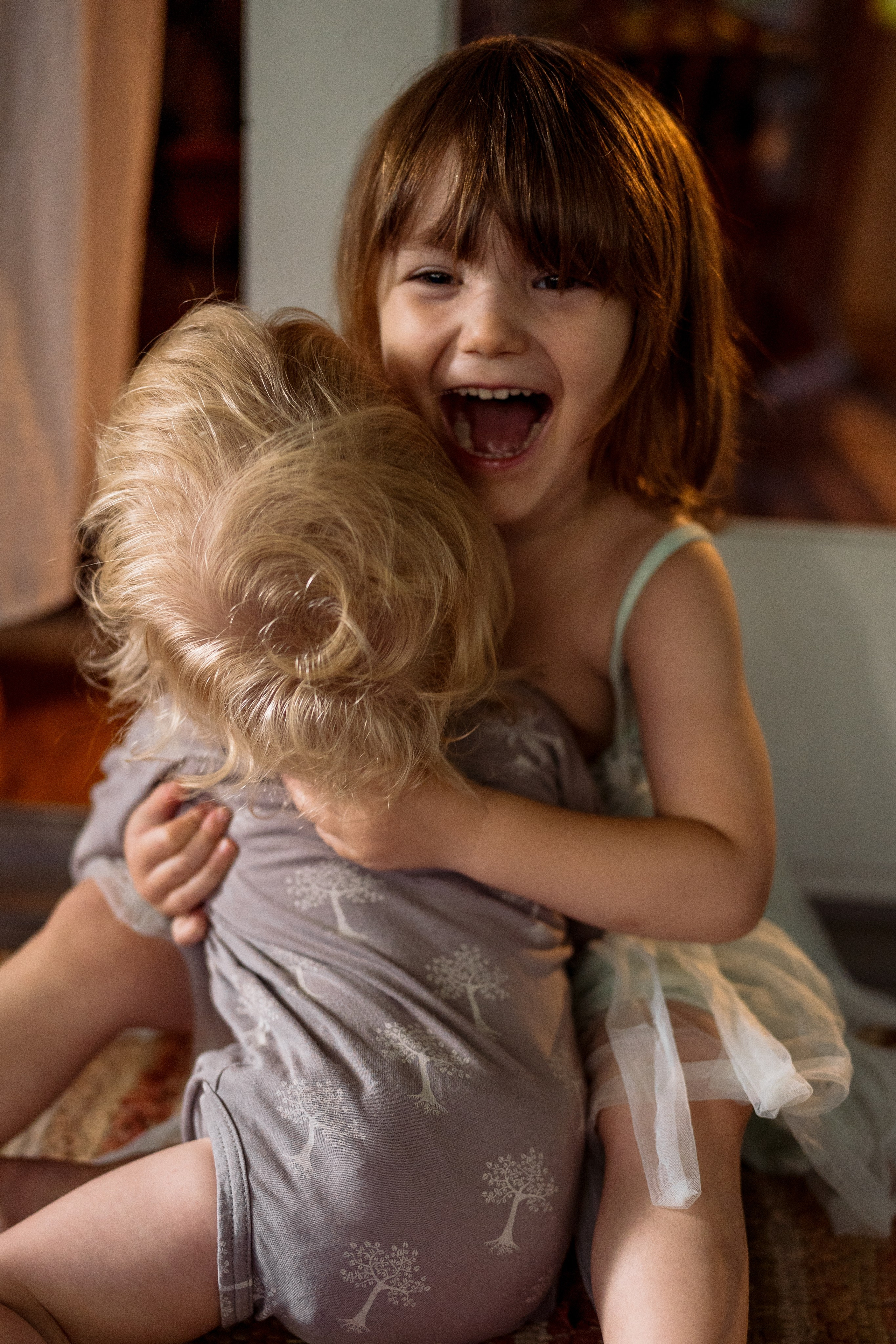 Family Photoshoot at Home in Philadelphia – Warm & Candid. Alisa Tant — Family and newborn photographer Bucks County, Montgomery county, Philadelphia, NJ