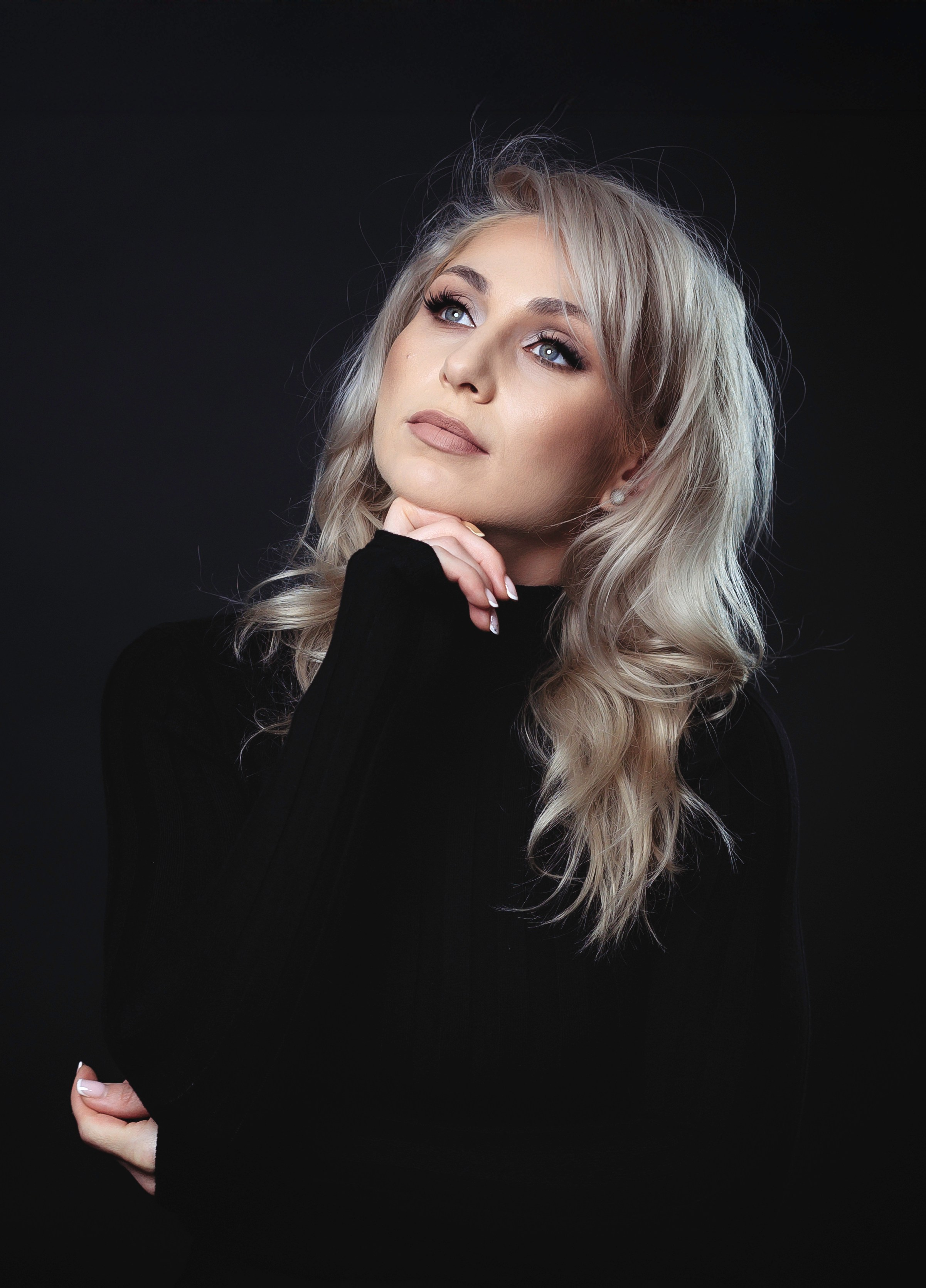 Machiaj profesional Constanta - La Femme Studio Photography / Alexandra Stan Make-up. Elena Mascan – Fotograf newborn, maternitate, portret, smash the cake & branding personal | La Femme Studio Photograpy|Constanţa