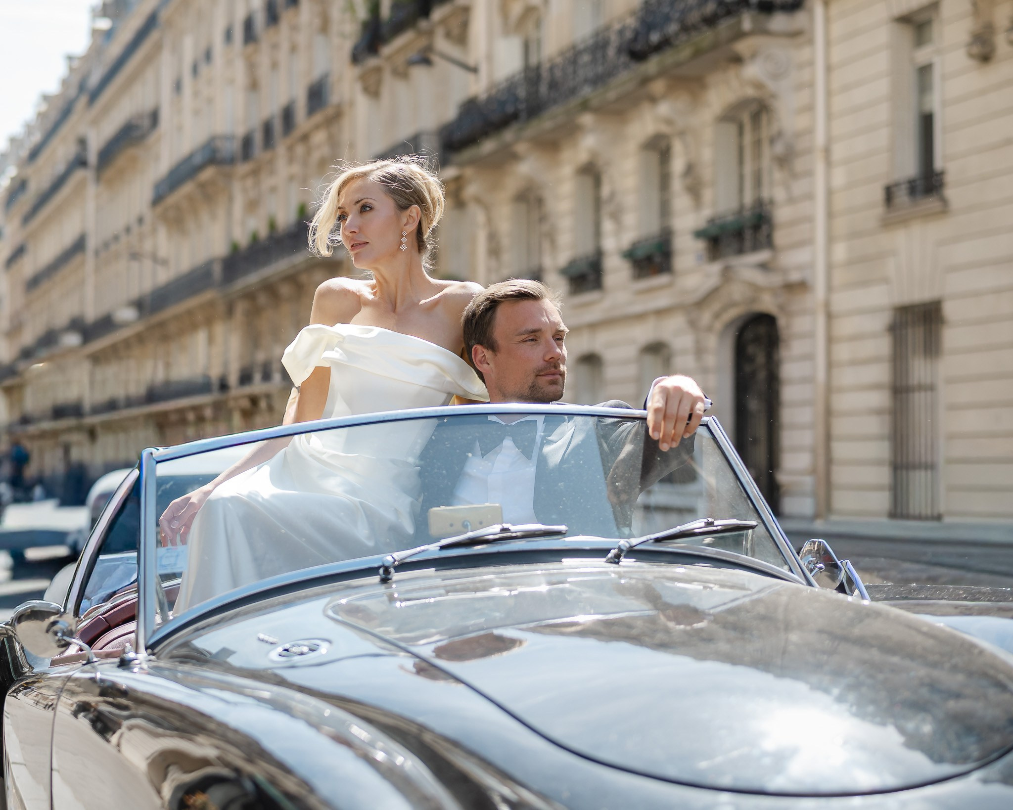 Romantische elopement shoot in ochtendlicht Parijs - Kapture Fotografie