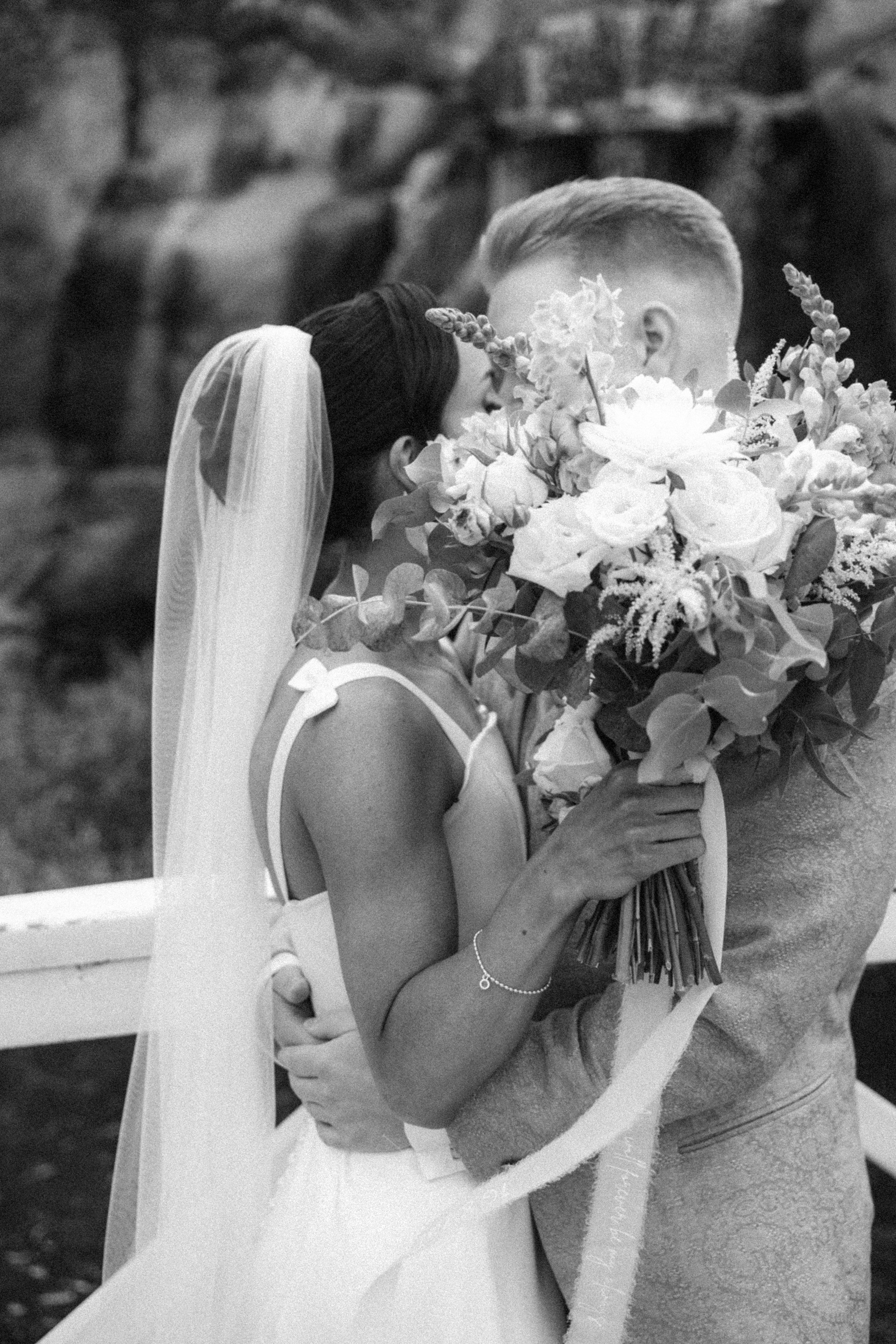 Valokuvaaja Kotka | Perhe-, newborn- ja hääkuvaus Kotkassa, Helsingissä ja myös muualla